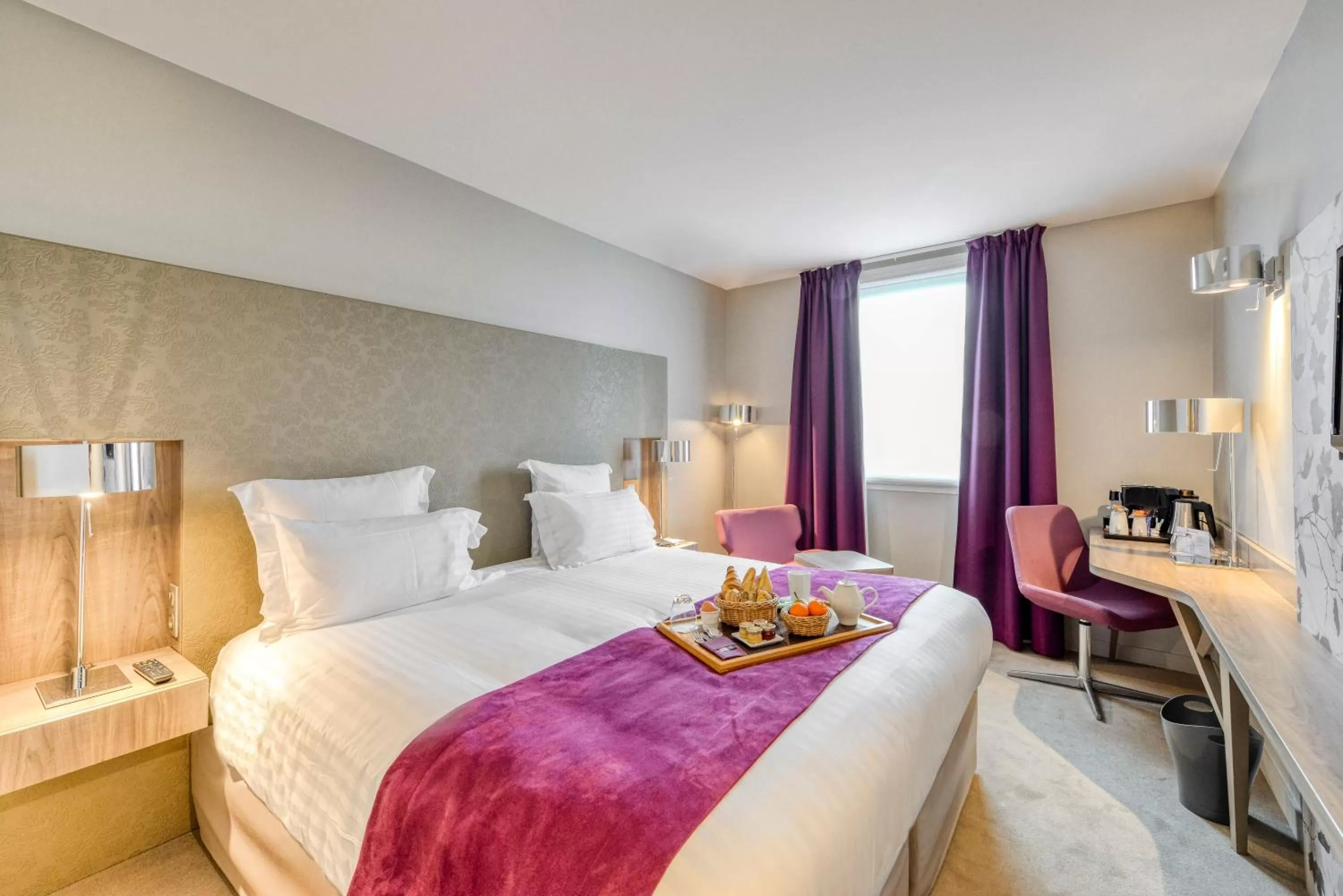 Bed in Best Western Plus Paris Velizy