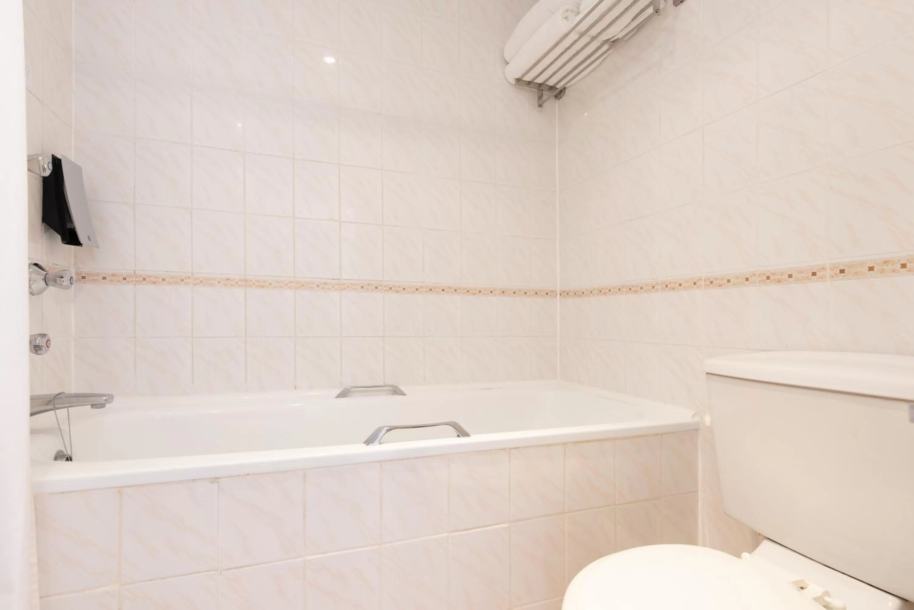 Bathroom in Best Western Carlton Hotel