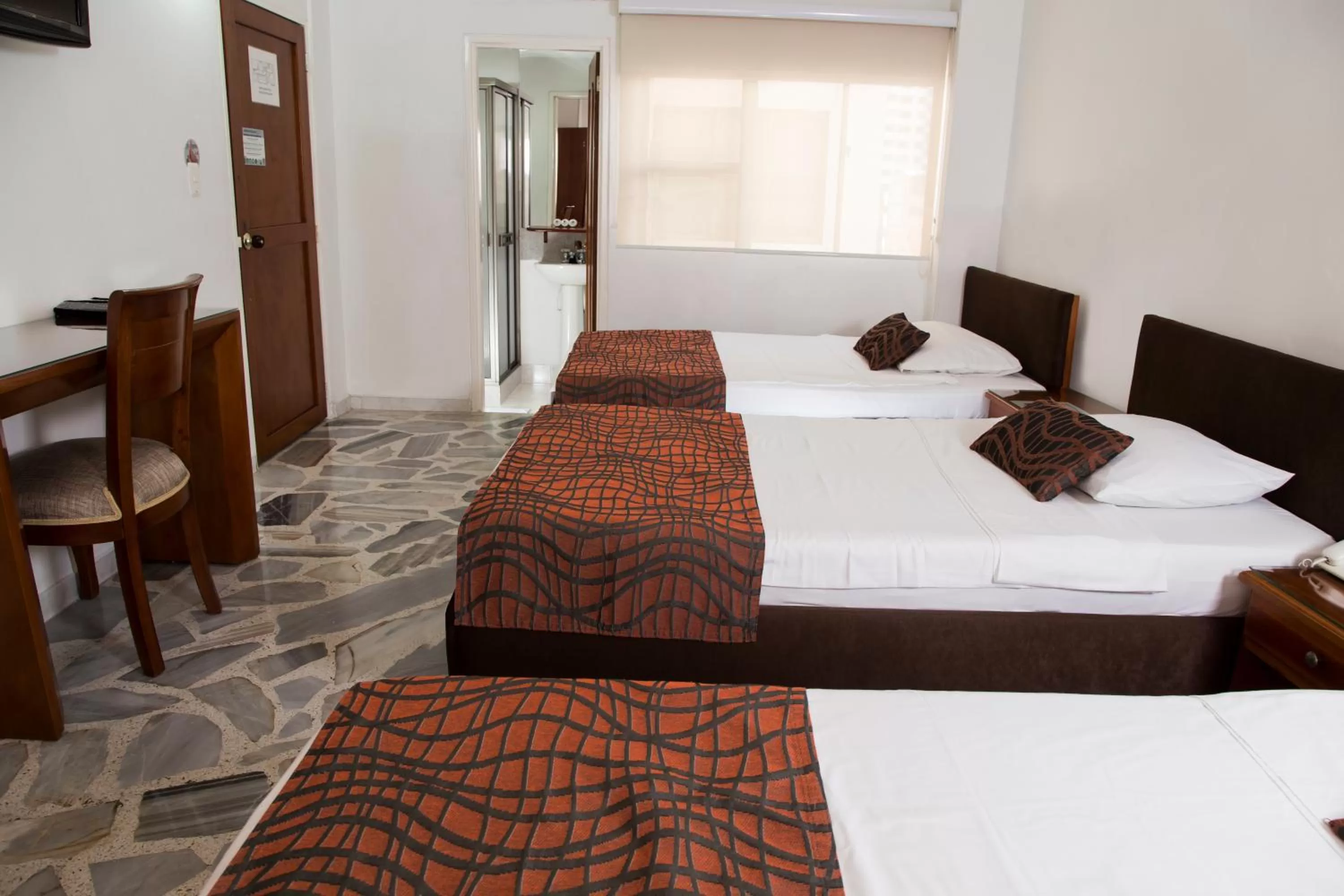 Bedroom, Bed in Hotel Flamingo Cali