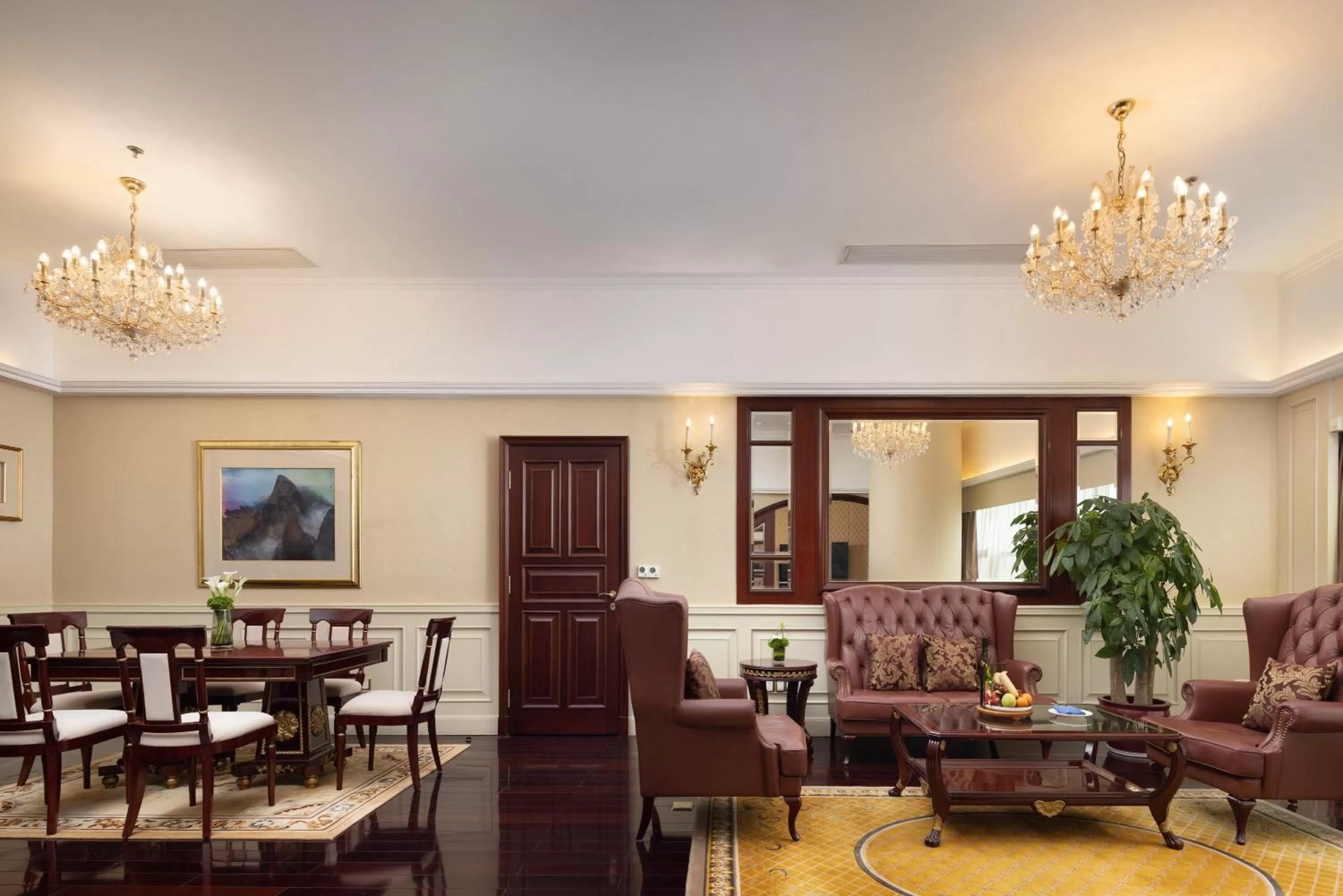 Bedroom, Lobby/Reception in Crowne Plaza Hotel & Suites Landmark Shenzhen, an IHG Hotel - Nearby Luohu Border, Indoor heated swimming pool, Receive RMB100 SPA coupon upon check-in