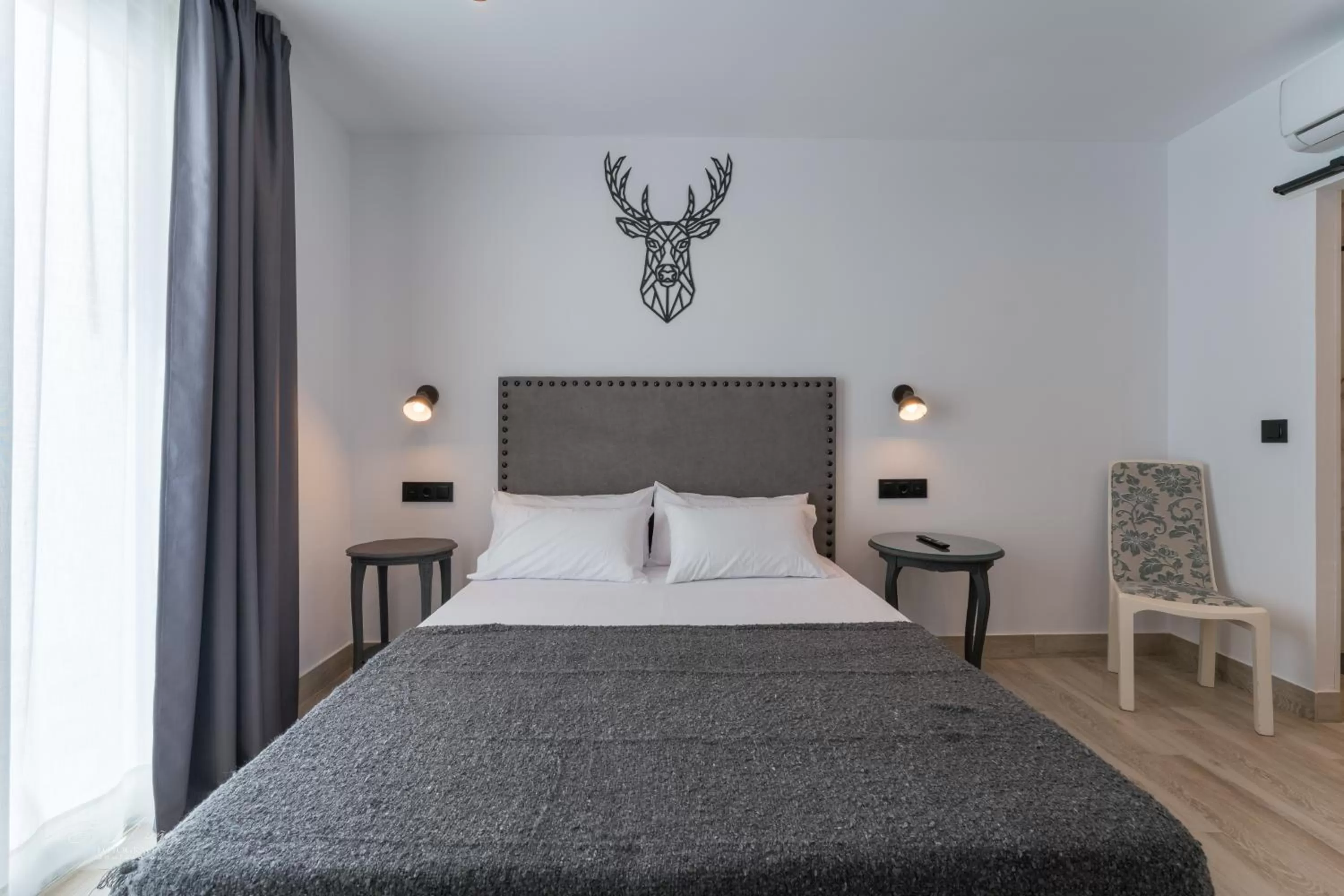 Photo of the whole room, Bed in La Posada del Teatro H Boutique