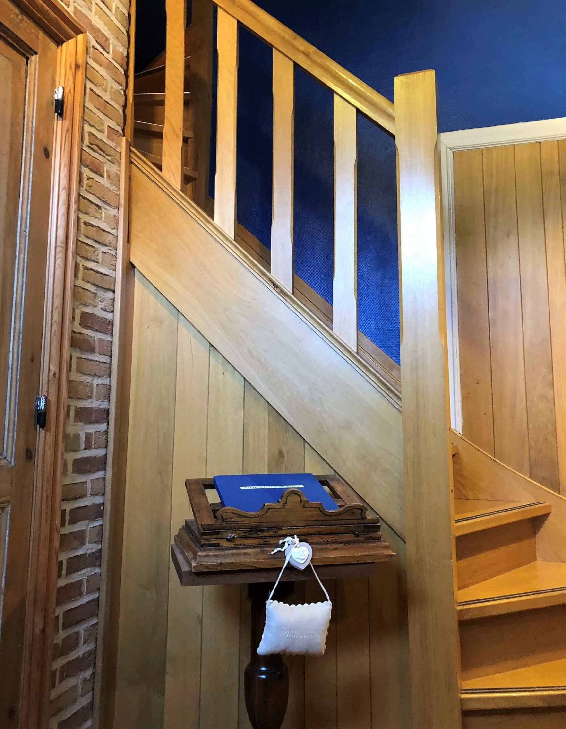 Facade/entrance, Bathroom in B&B Coupure