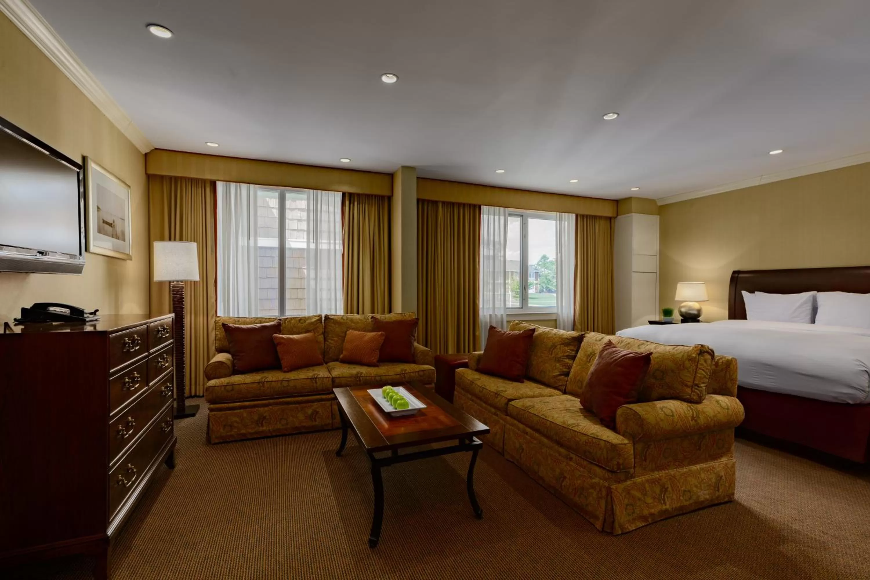 Junior Suite in Sleepy Hollow Hotel