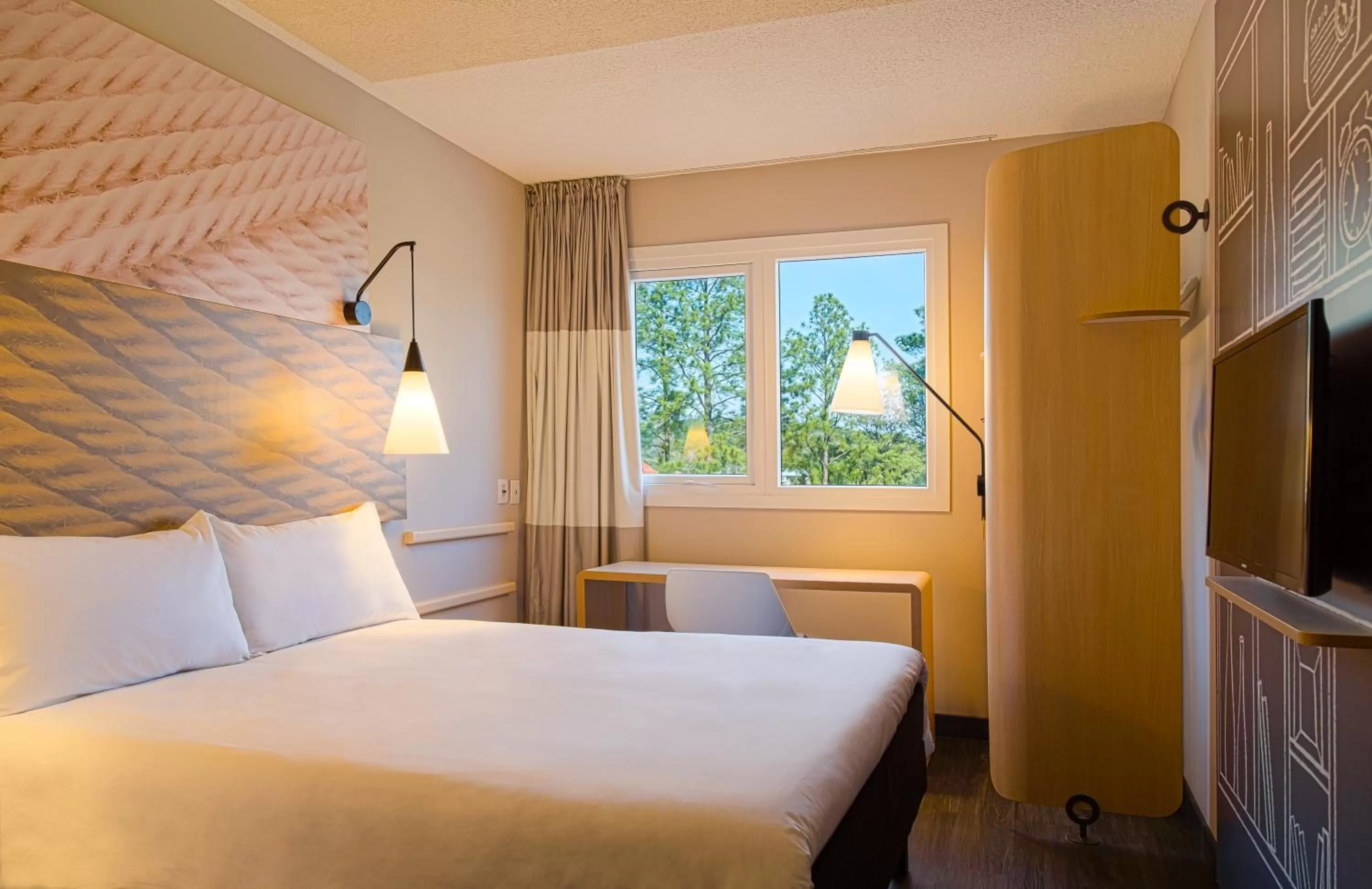 Bed in ibis Igrejinha