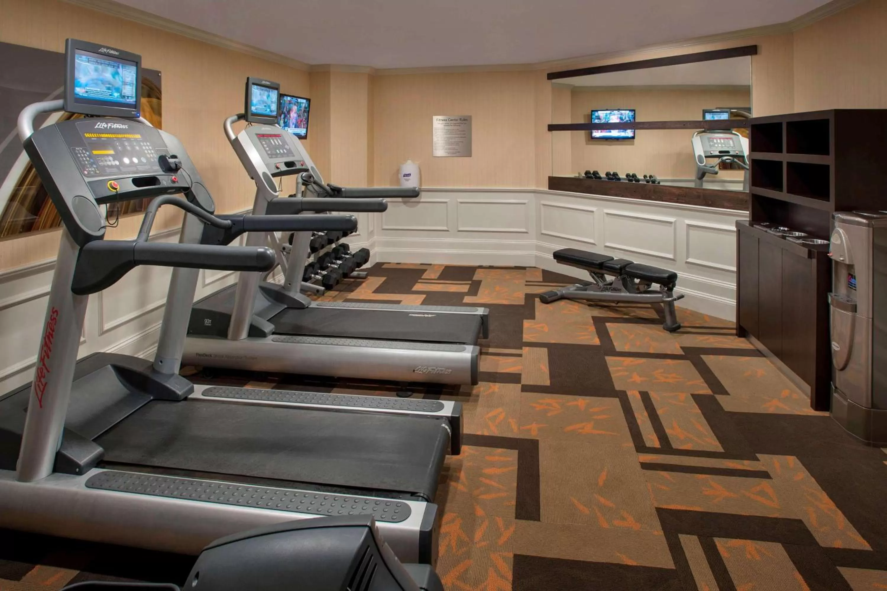 Spa and wellness centre/facilities in Sonesta Select Tinton Falls Eatontown