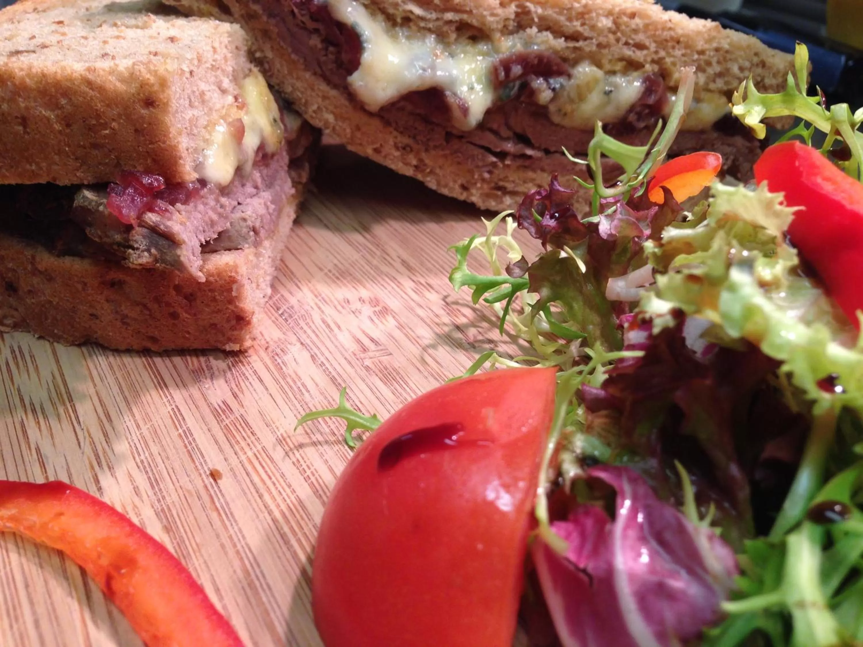 Food in The Golden Fleece Inn