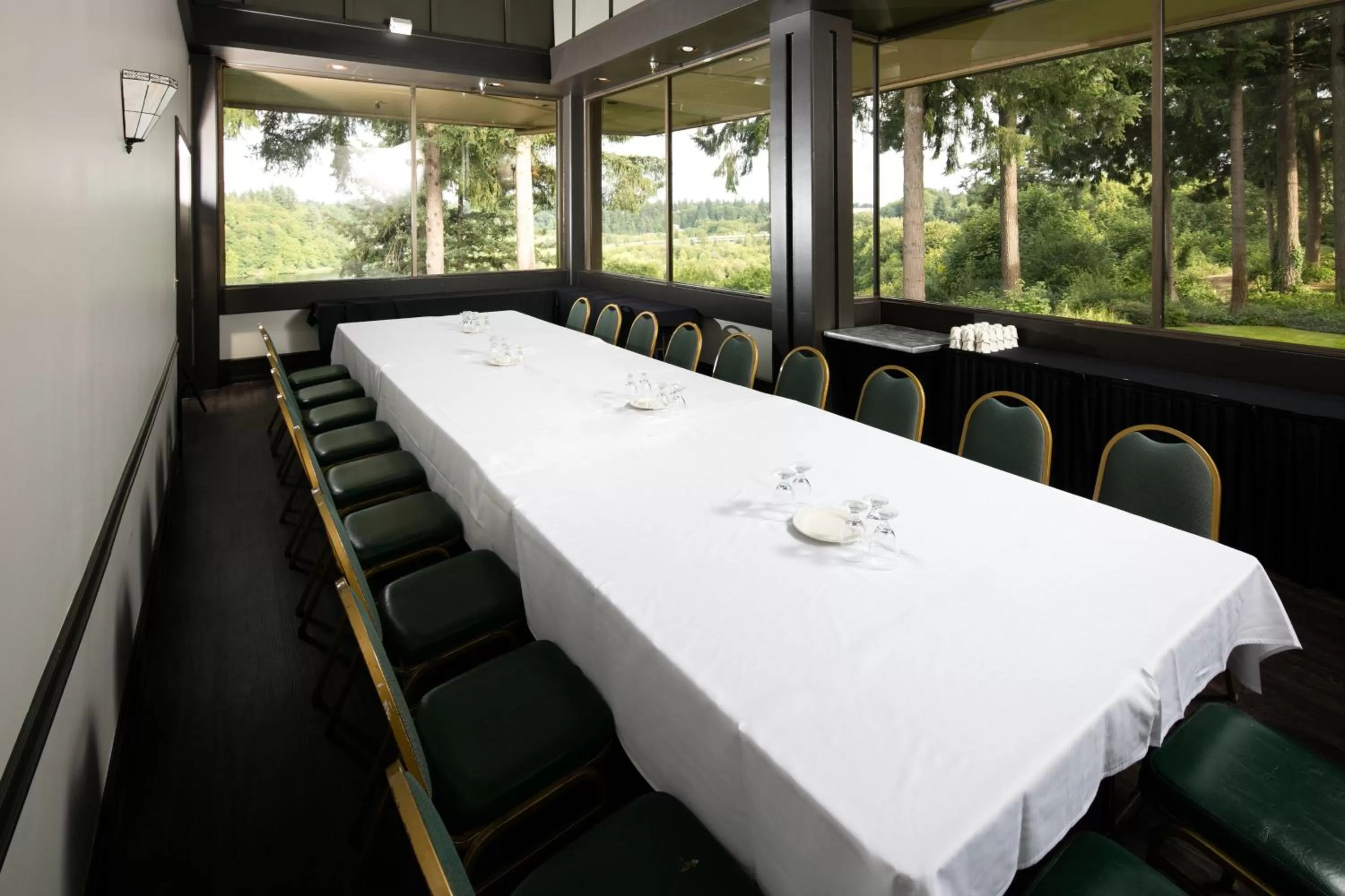 Business facilities, View in Olympia Hotel at Capitol Lake