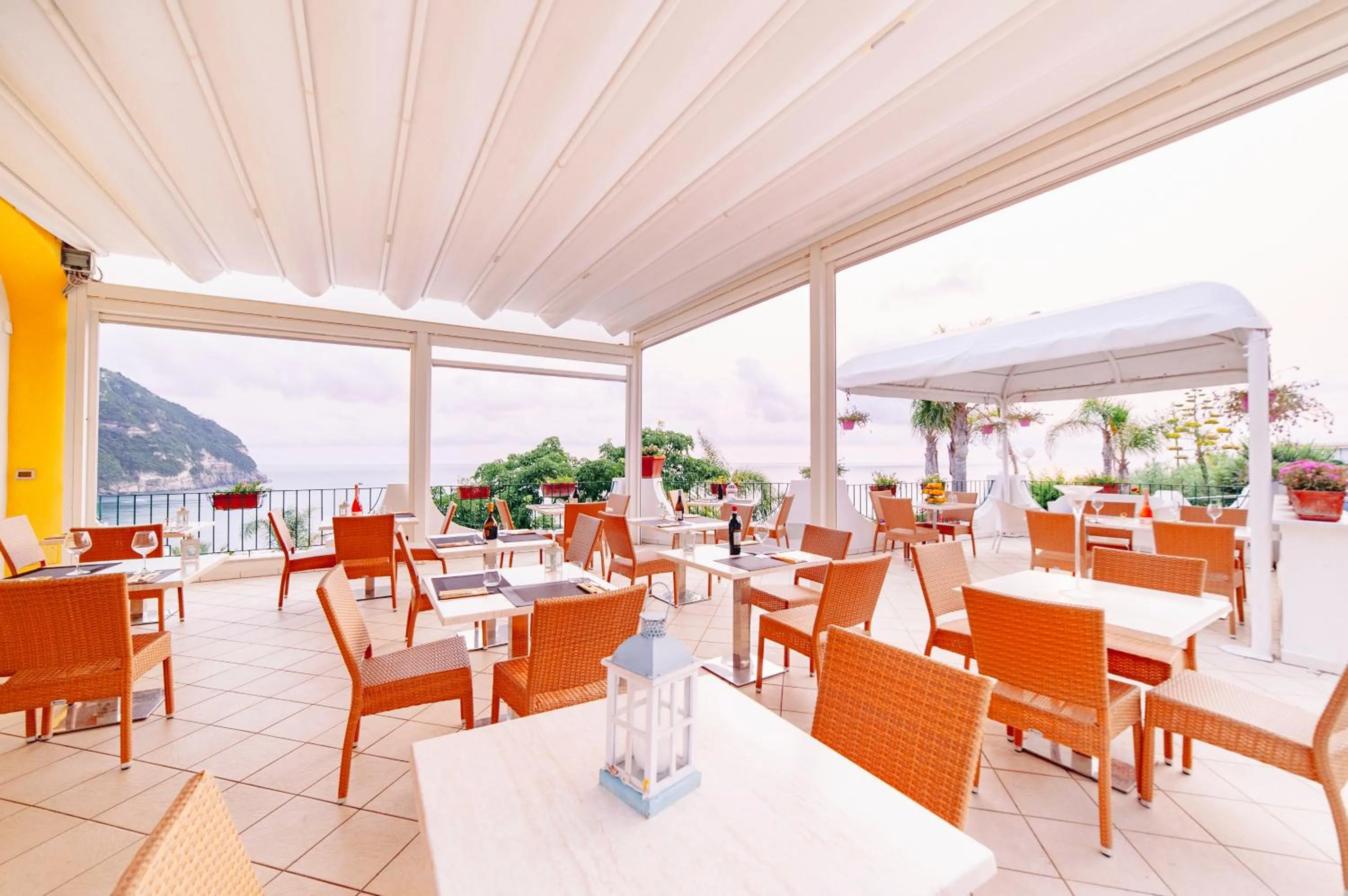 Restaurant/places to eat in Hotel Capizzo