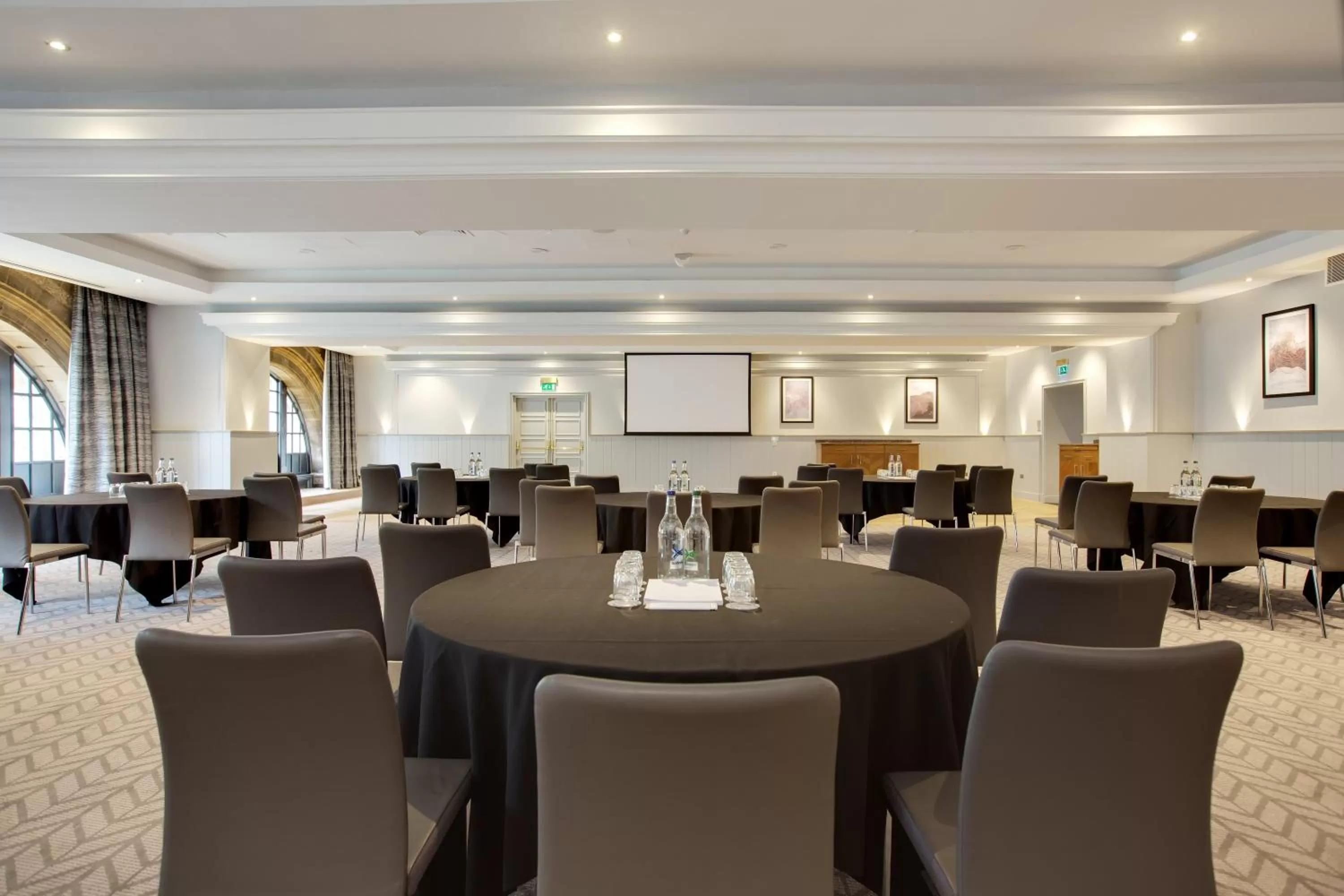 Meeting/conference room in voco Grand Central Glasgow by IHG