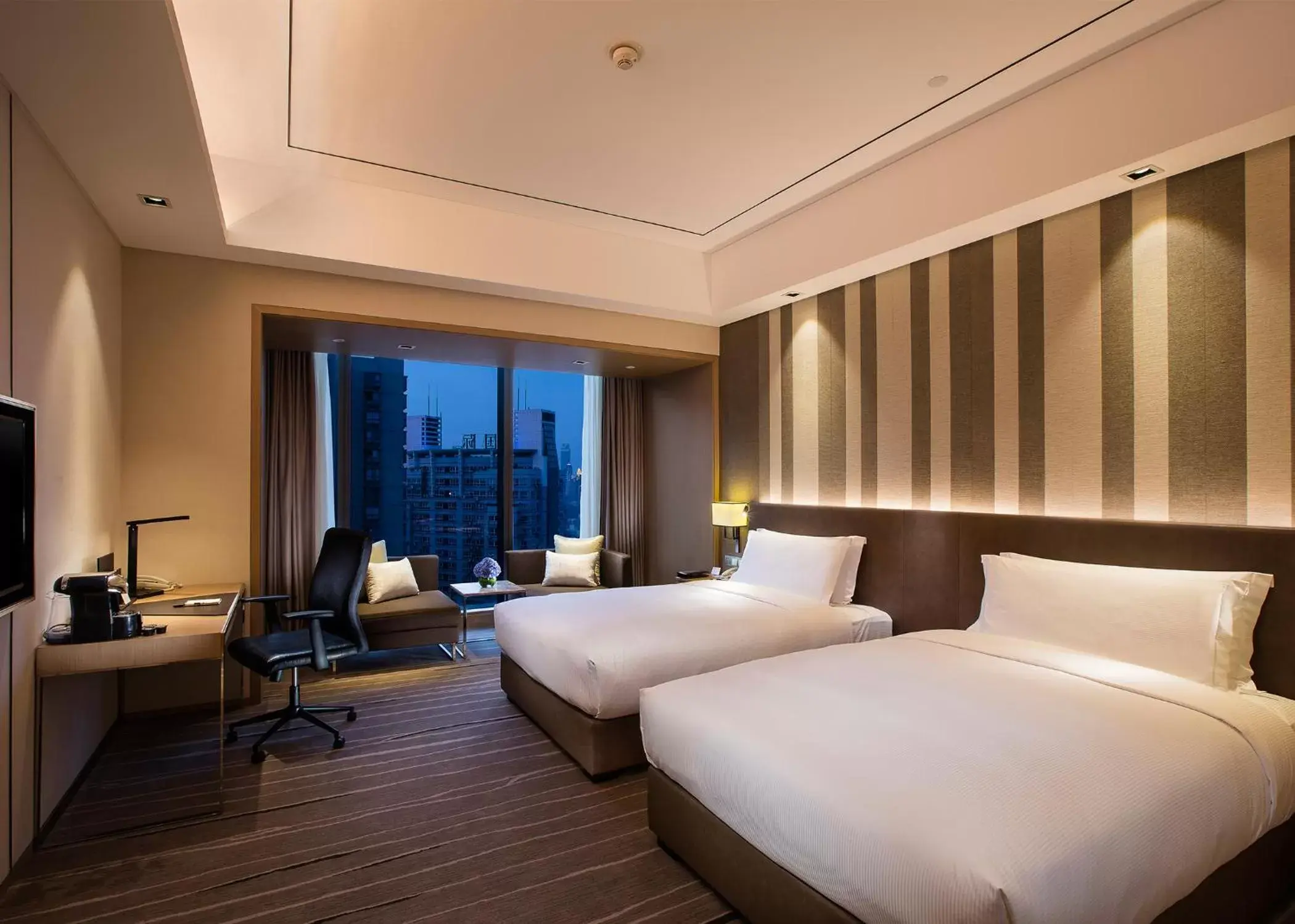 Executive Twin Room - Lounge Access in DoubleTree by Hilton Chongqing - Nan'an Executive Twin Room - Lounge Access in DoubleTree by Hilton Chongqing - Nan'an