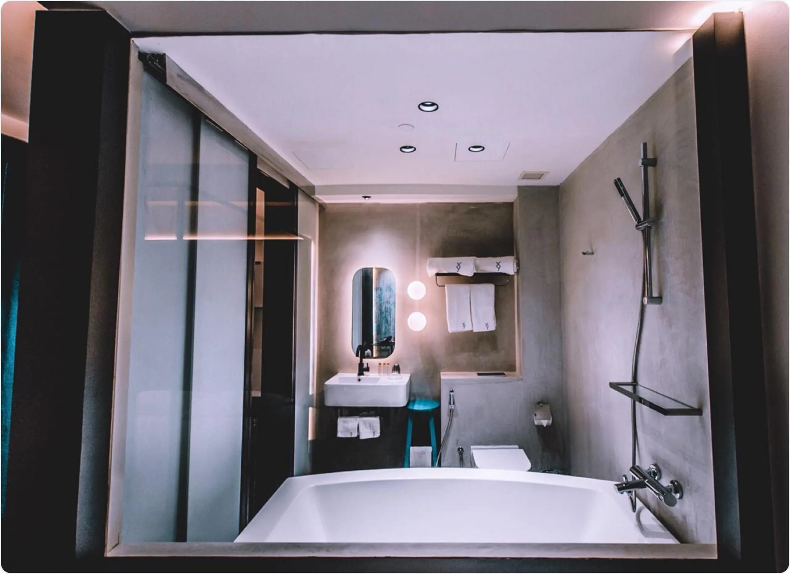 Bathroom in Hi Hotel