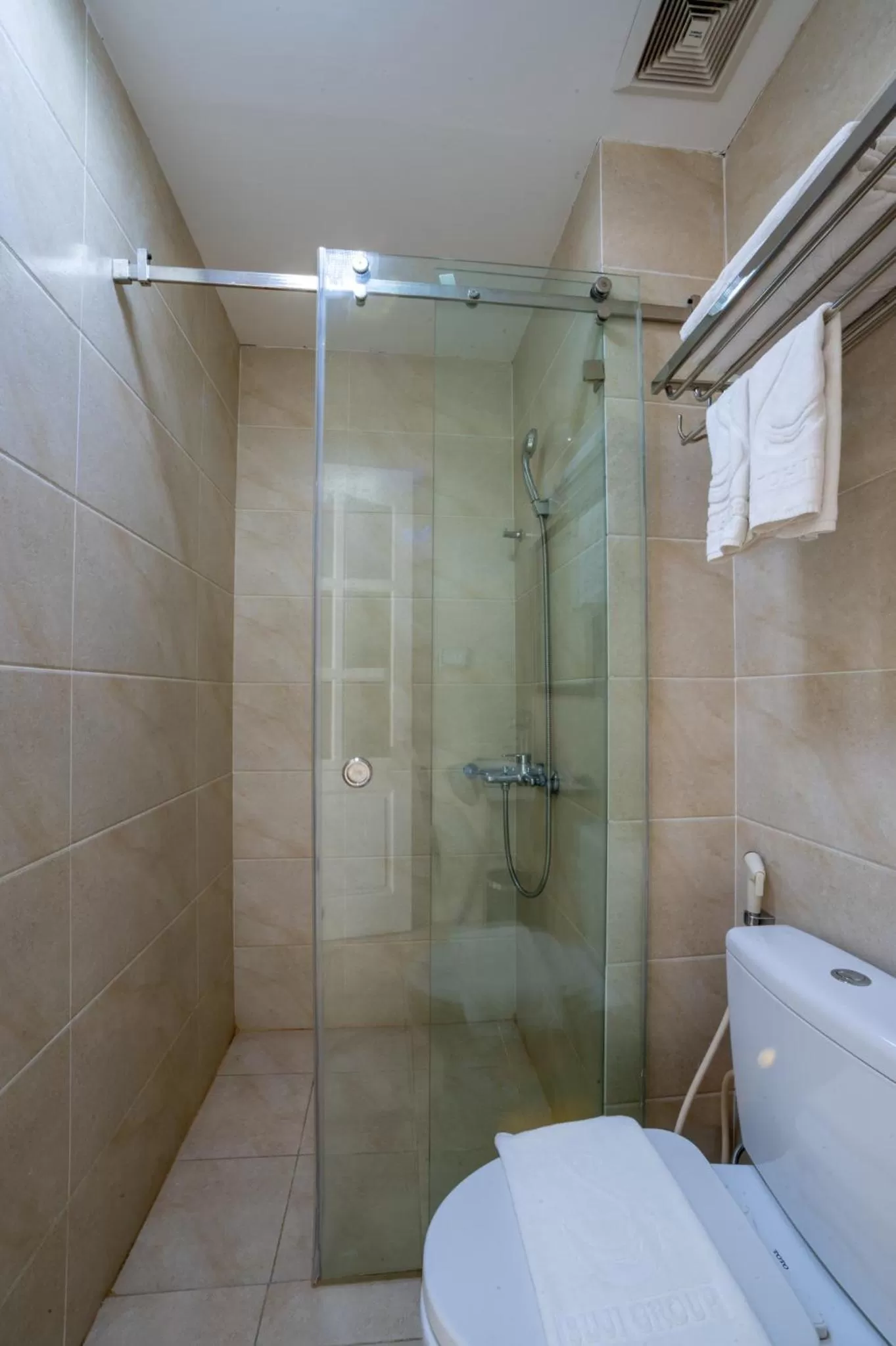 Bathroom in Hanoi Suji Hotel