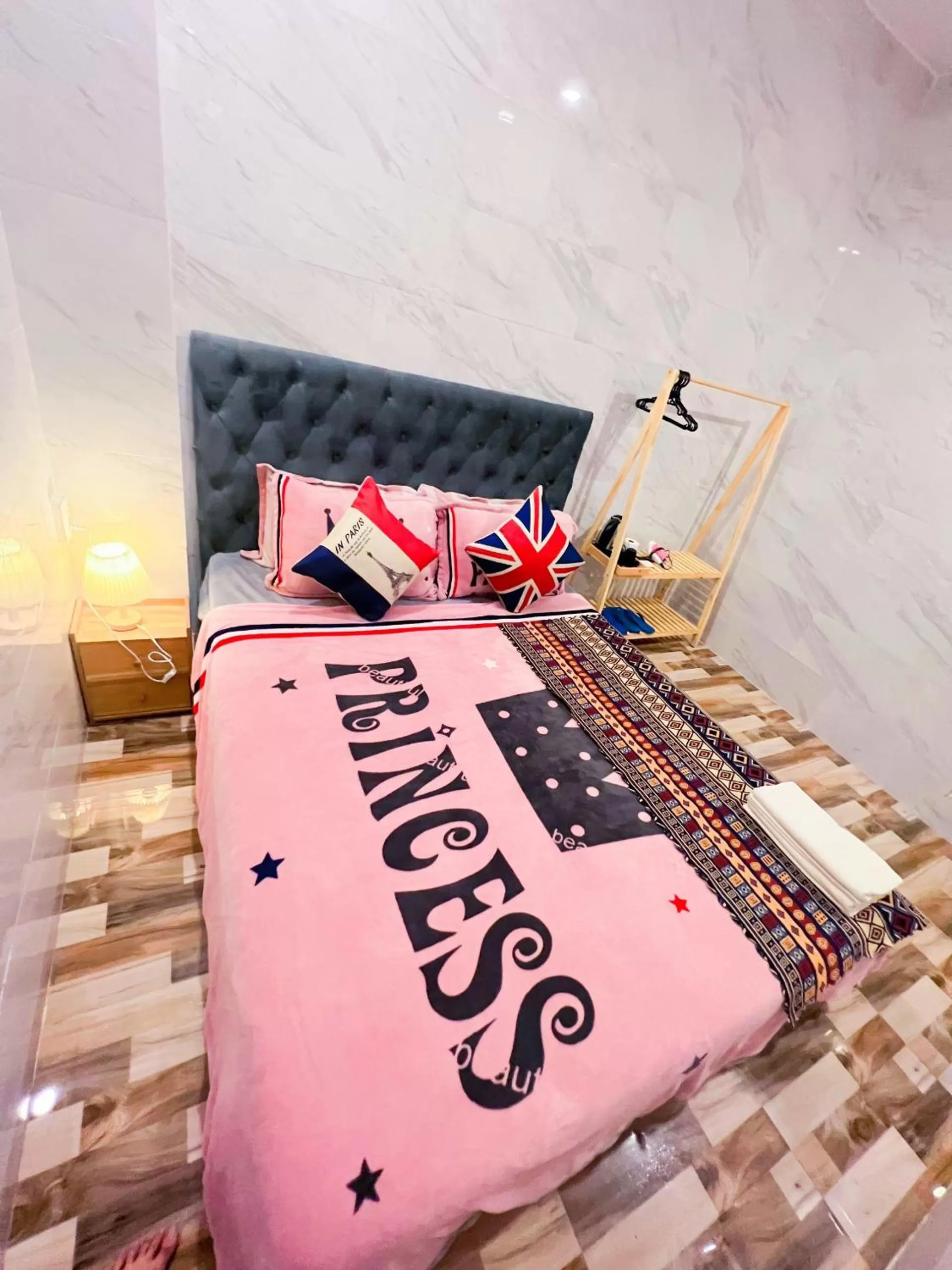 MIS HOSTEL Cần Thơ