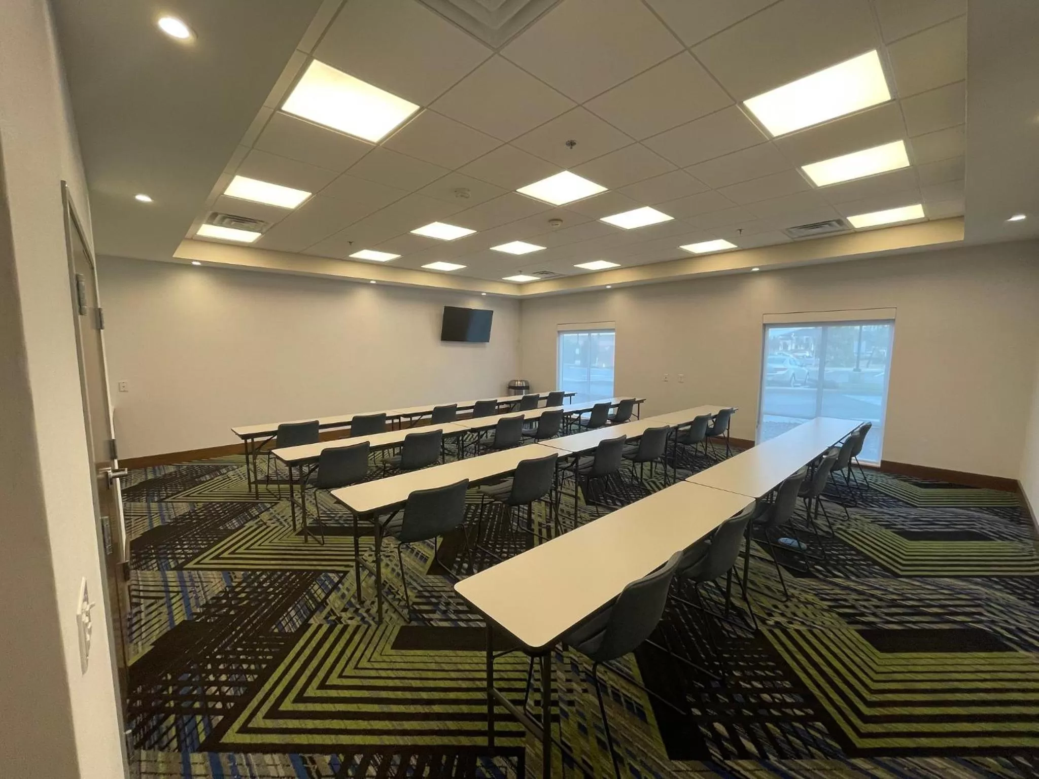 Meeting/conference room in Holiday Inn Express & Suites Dayton East - Beavercreek by IHG