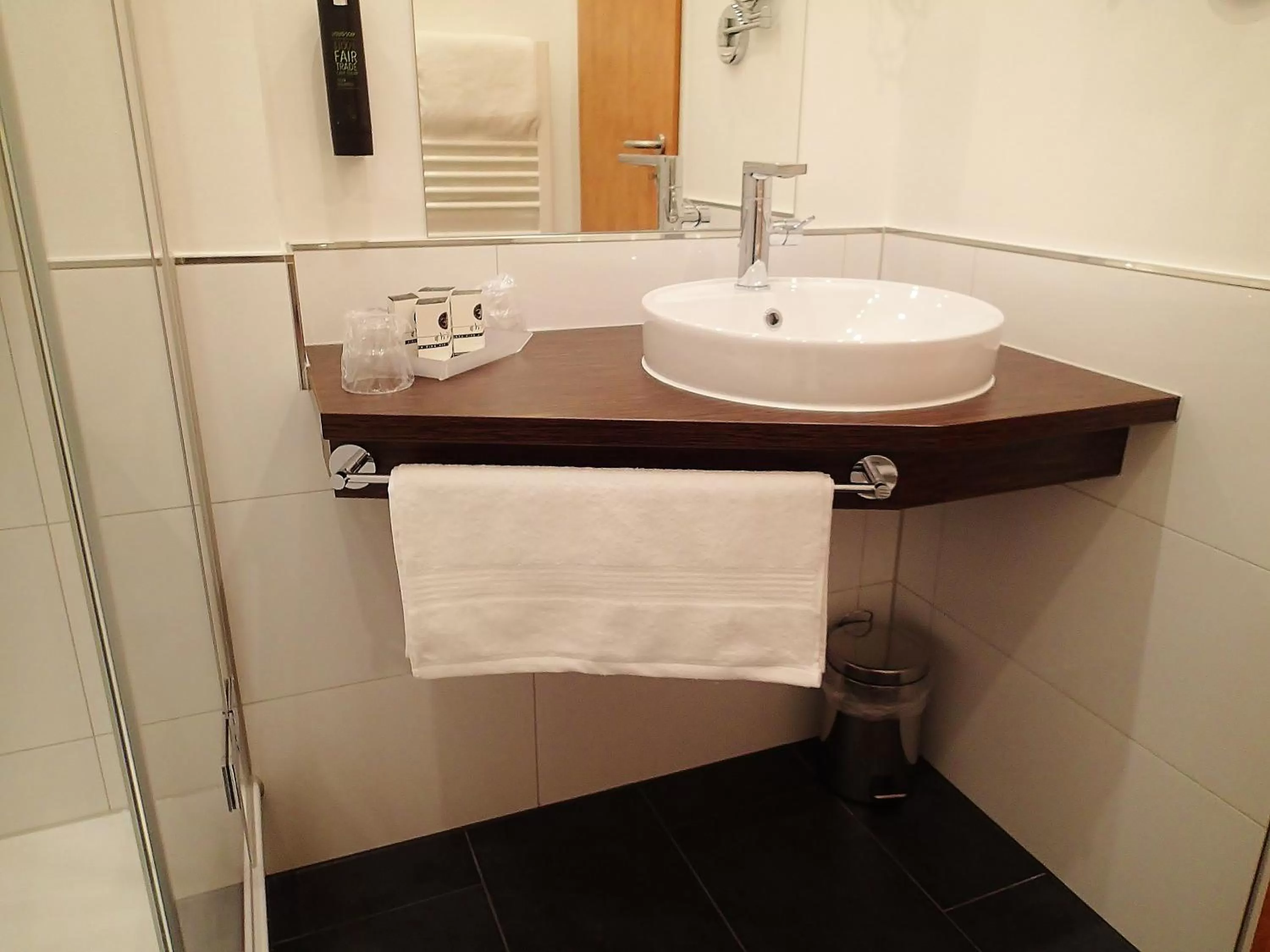 Bathroom in Hotel Mingarden