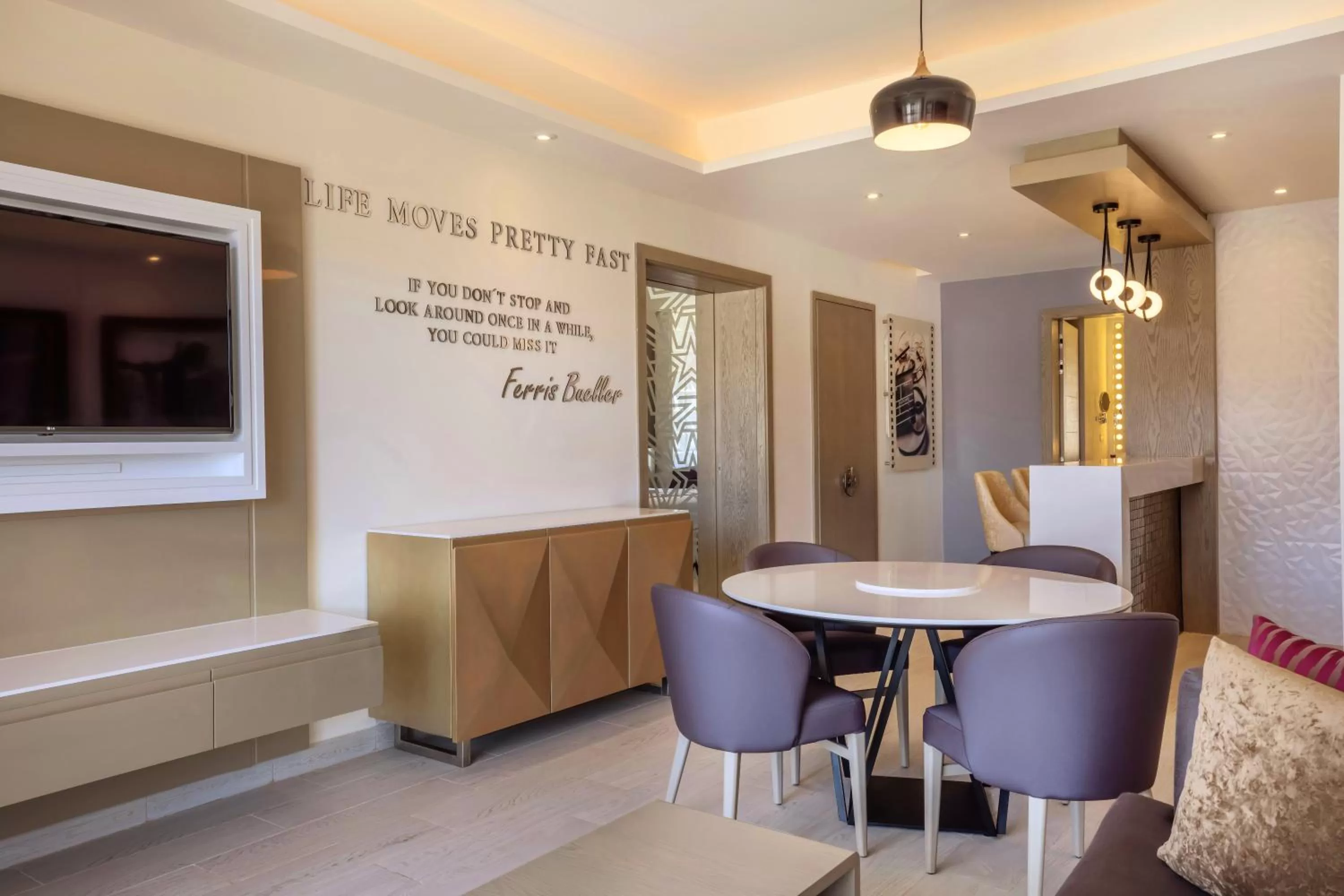 Dining area in Planet Hollywood Cancun by Royalton, An Autograph Collection All-Inclusive Resort