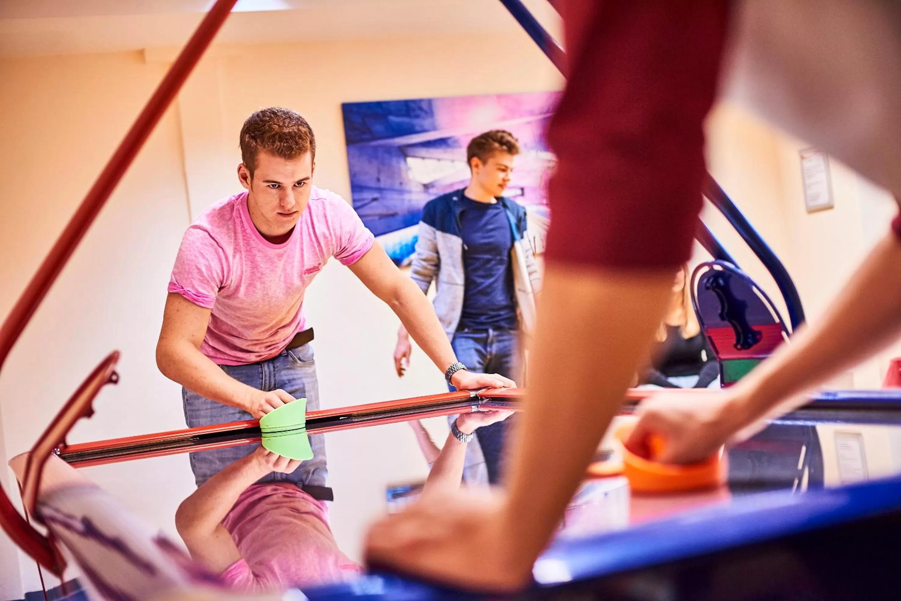 Communal lounge/ TV room in DJH-Gästehaus Bermuda3Eck
