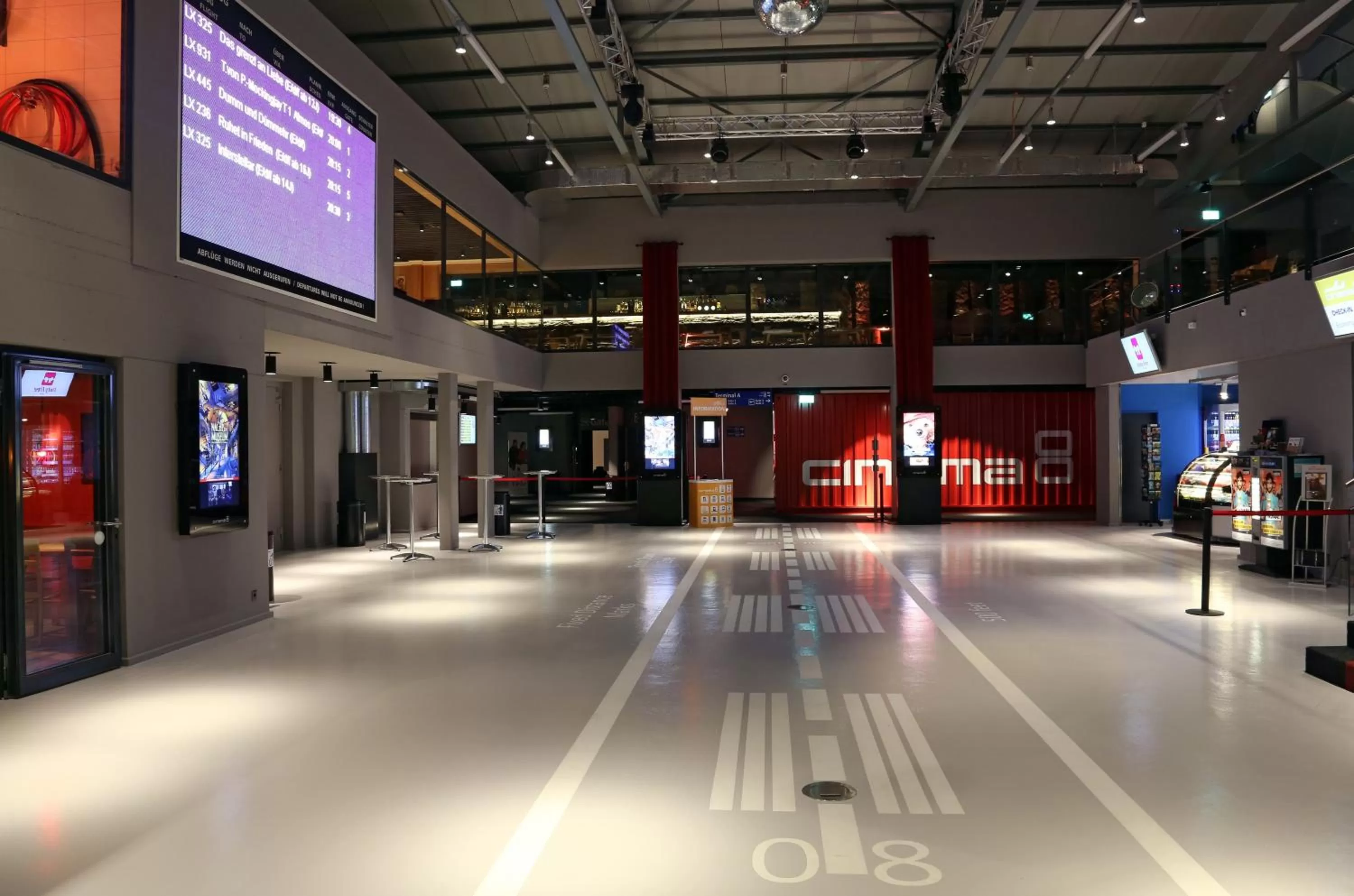 Evening entertainment in Hotel Cinema 8