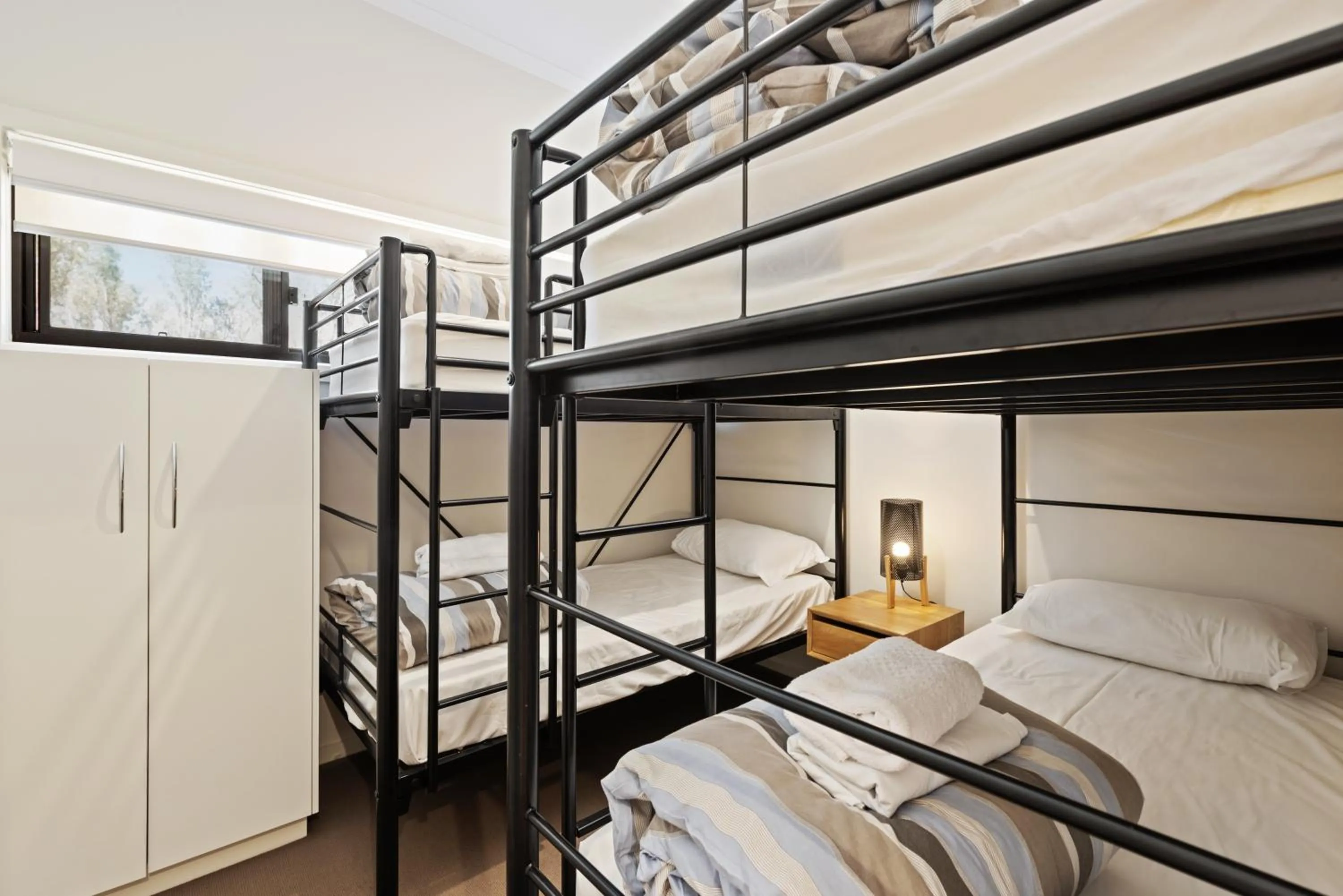 Bedroom, Bed in Discovery Parks - Maidens Inn Moama