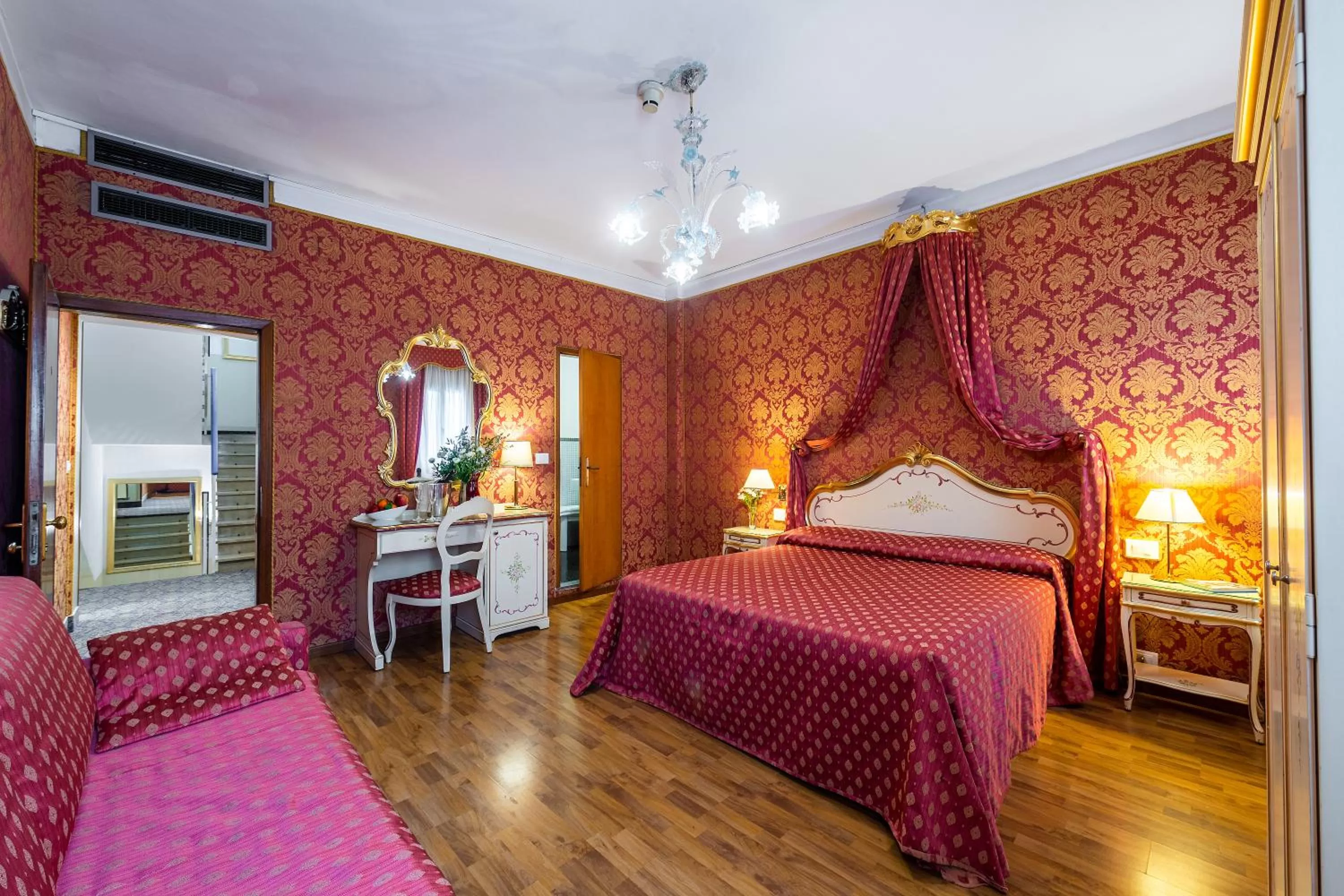 Photo of the whole room, Bed in Al Gazzettino