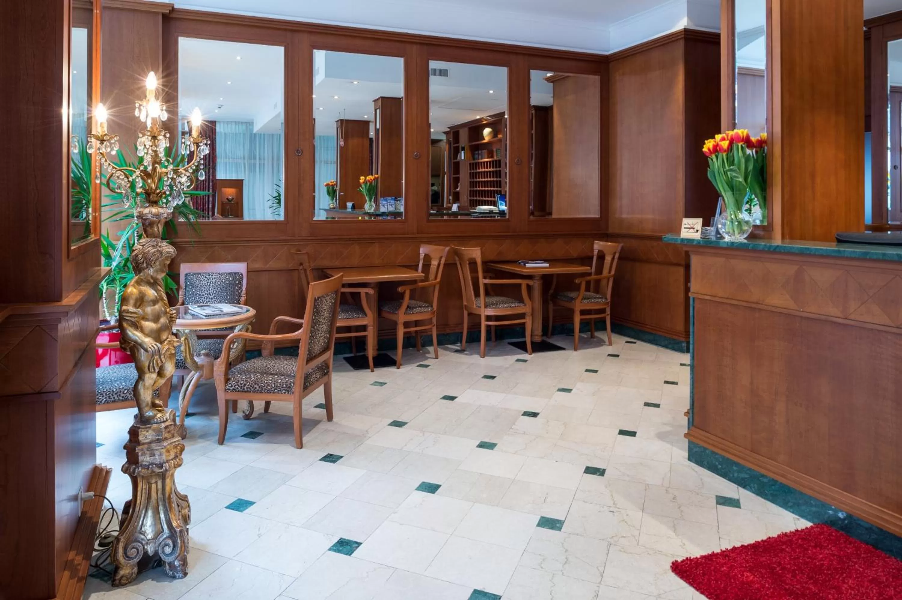 Lobby or reception in Hotel Diplomate