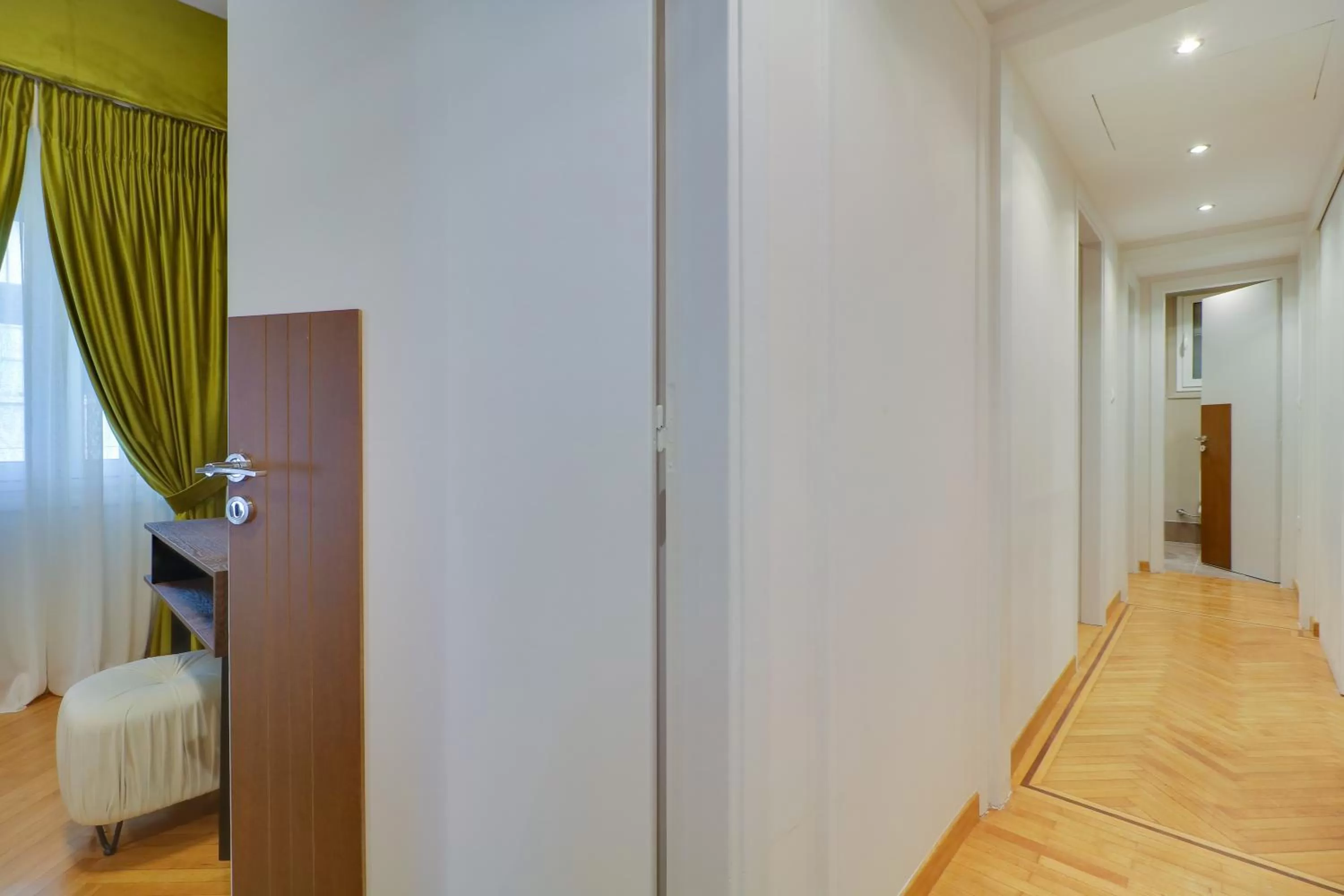 Other, Bed in AthINN Residence