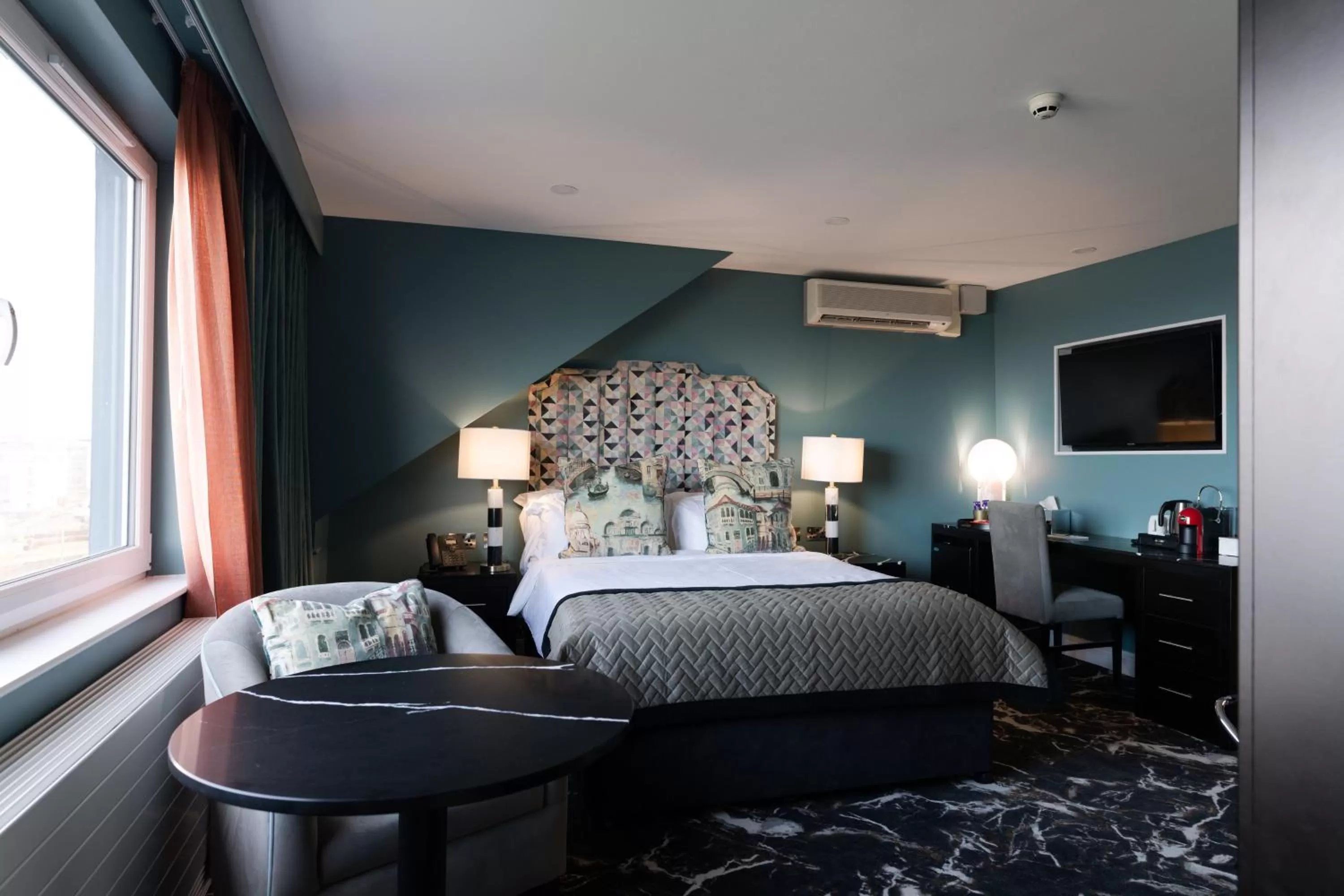 Bedroom, Bed in Elephant Rock Hotel