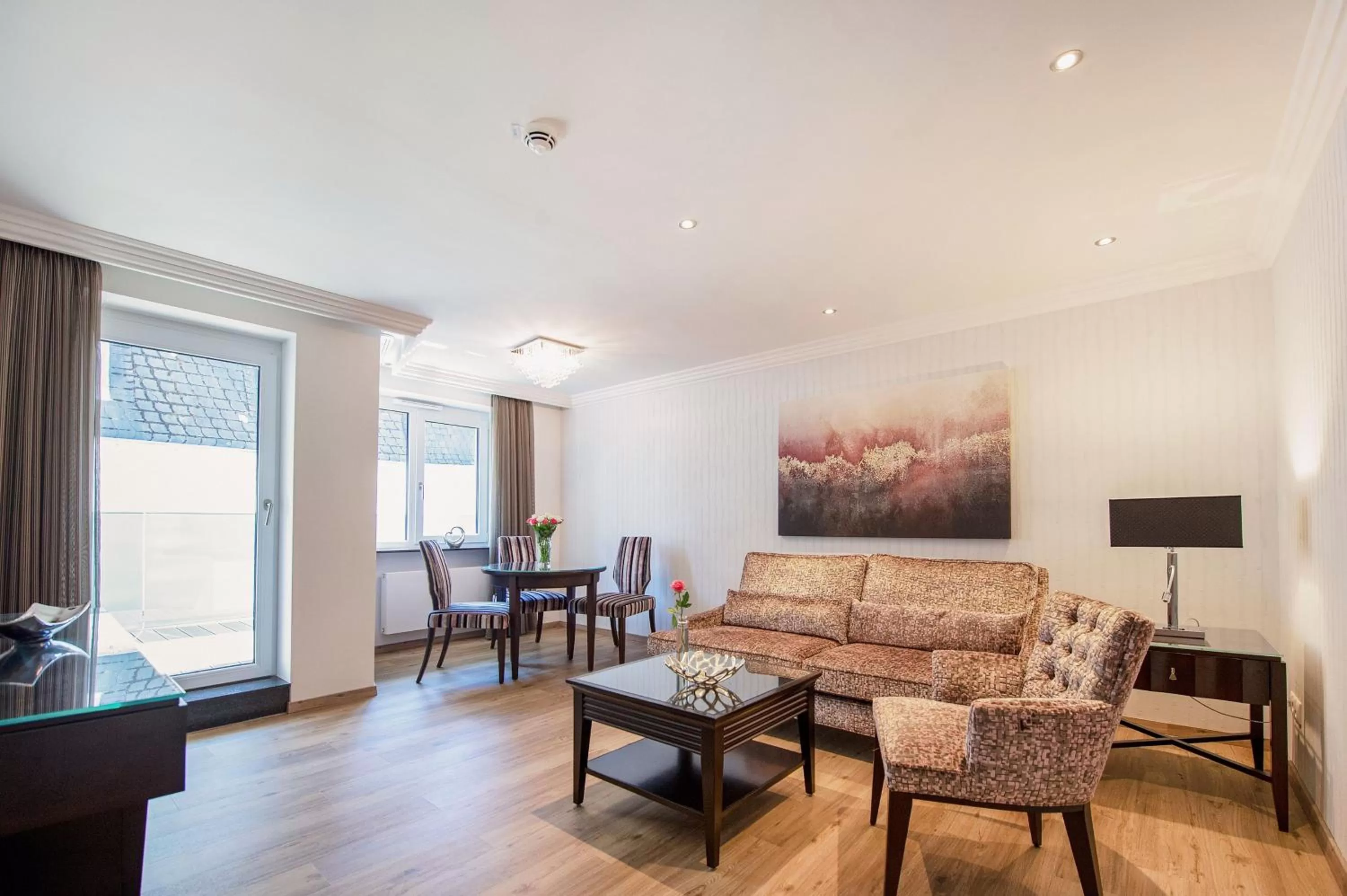 Photo of the whole room, Seating Area in Hotel Residenz am Rosengarten