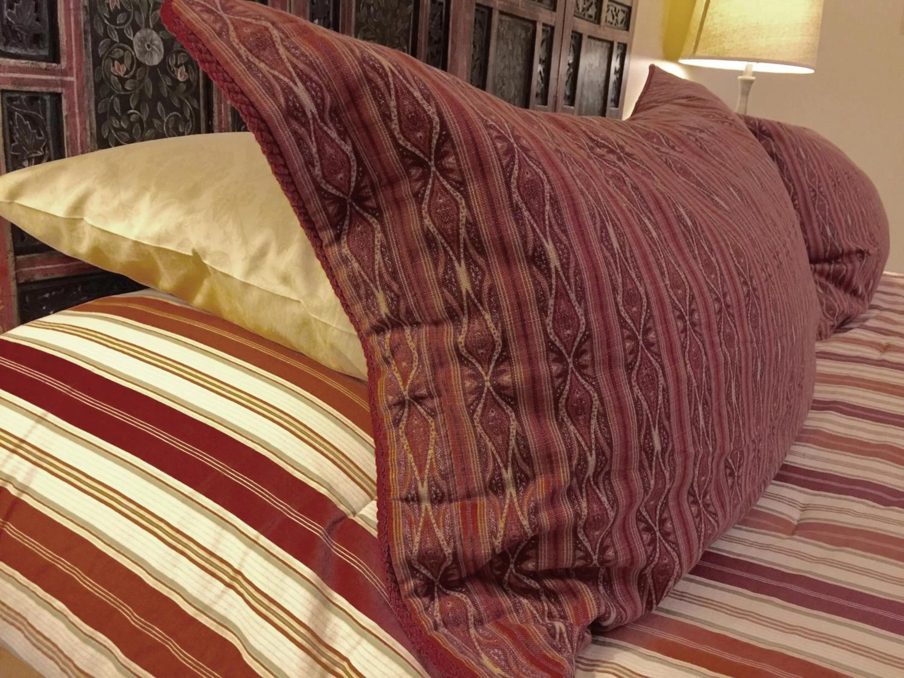 King Studio in Casa de Tres Lunas/House of Three Moons