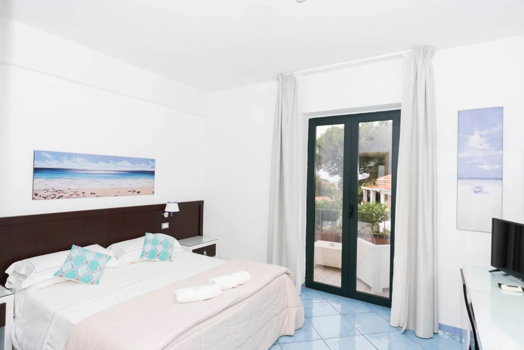 Photo of the whole room, Bed in Hotel Murmann