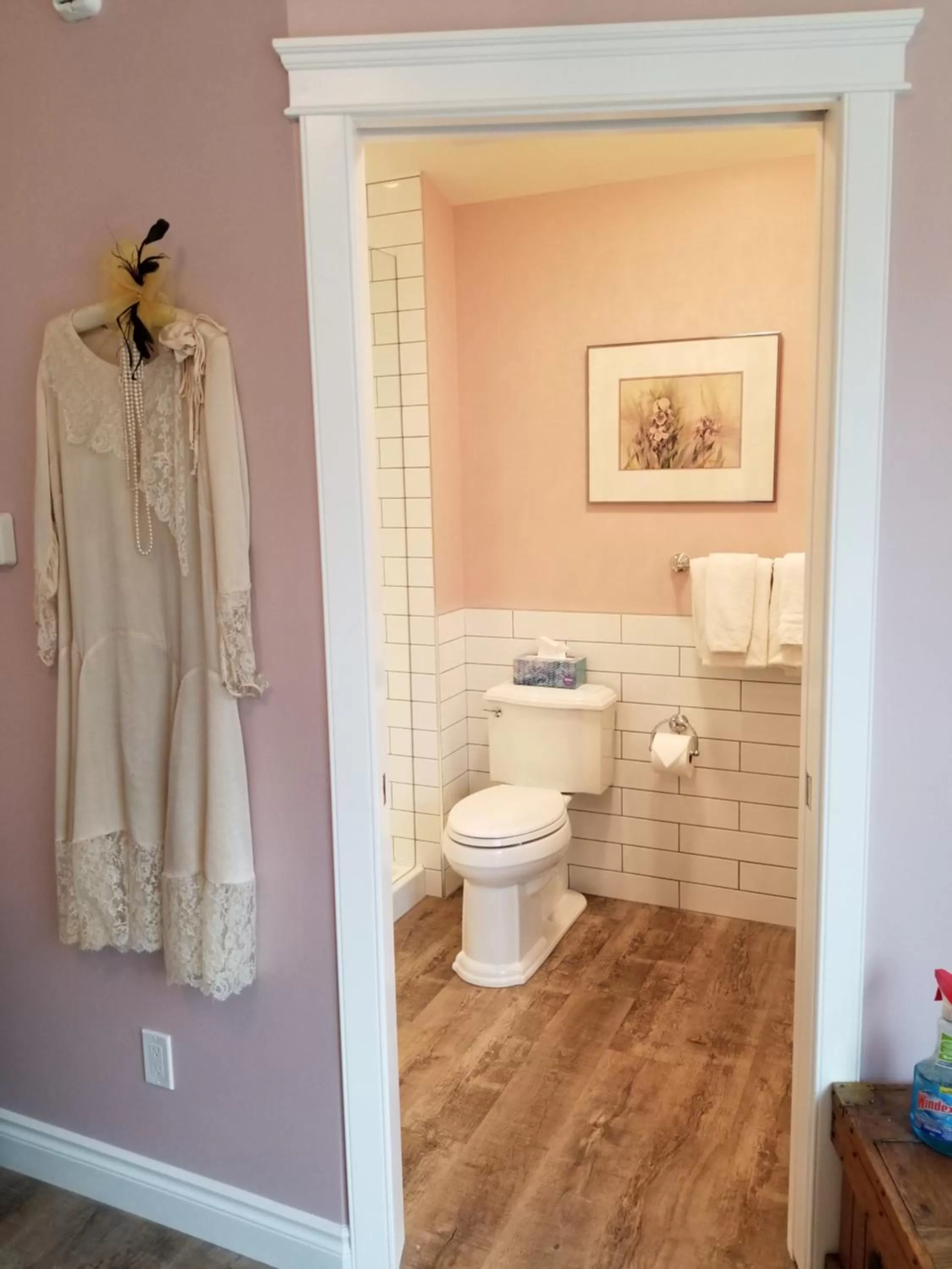 Bathroom in Lady MacDonald Country Inn