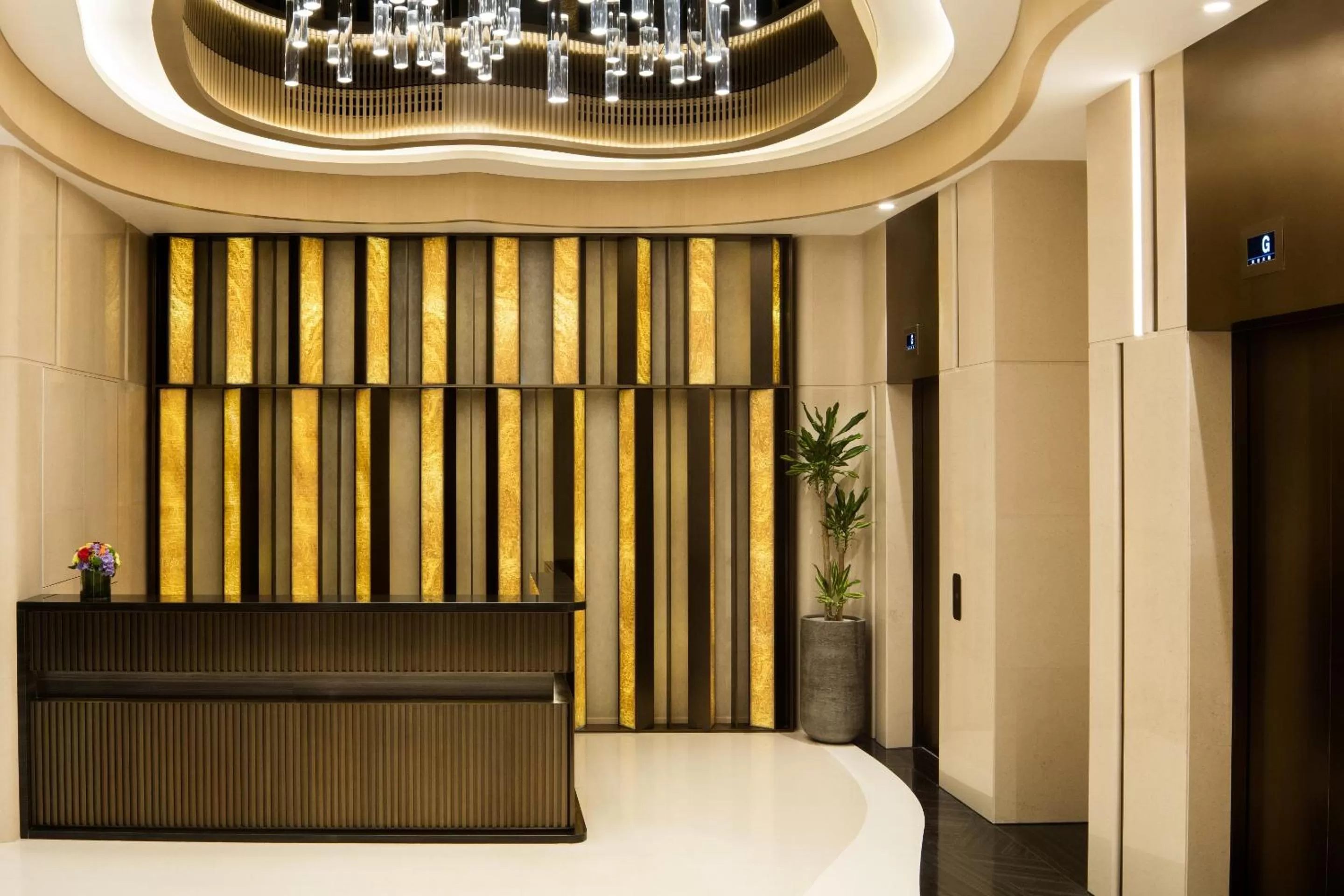 Lobby or reception, Bed in Burlington Hotel