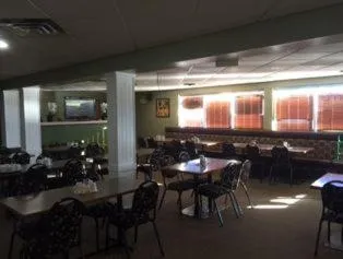 Restaurant/places to eat in Macklin Motor Inn