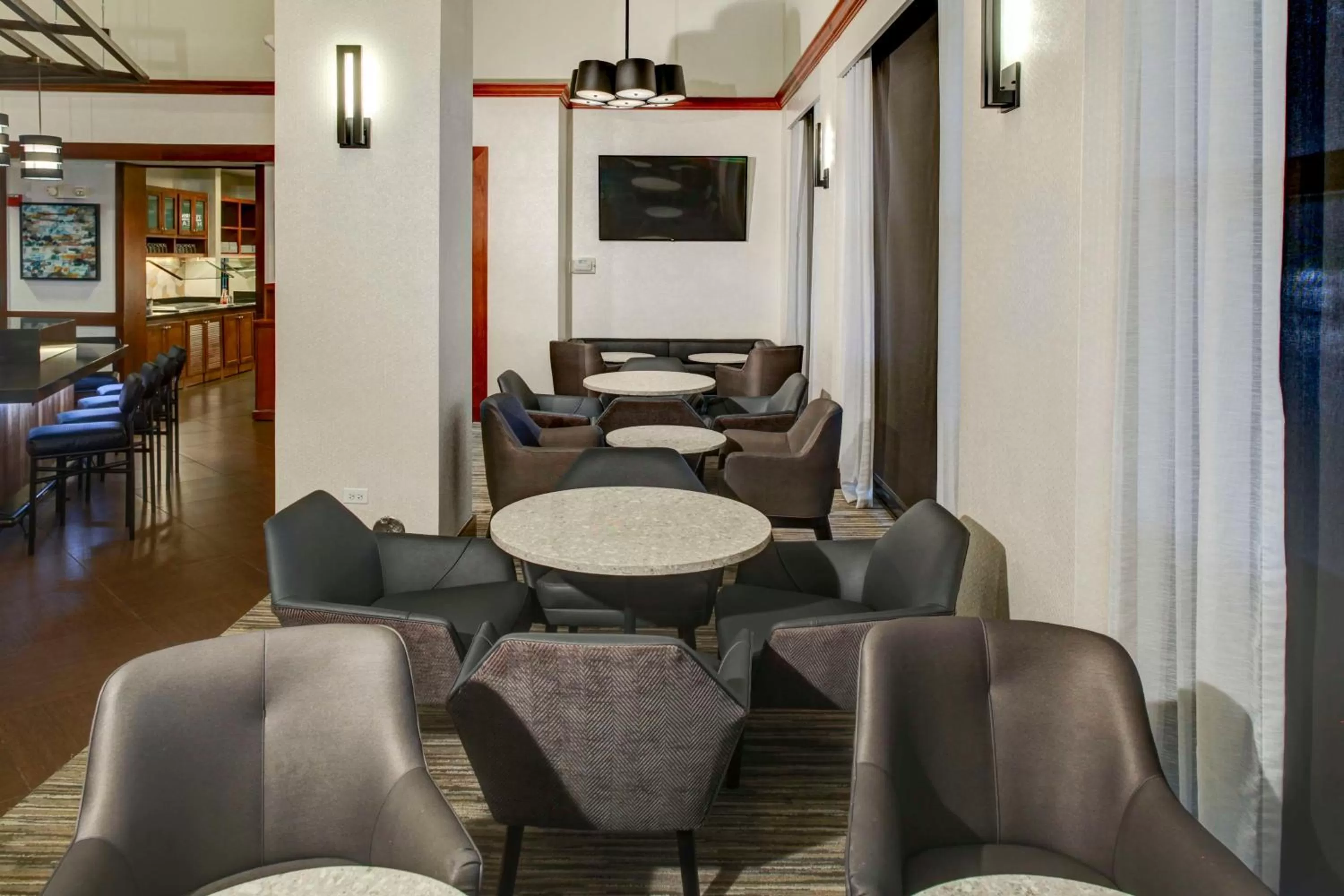 Lounge or bar in Hyatt Place Nashville Opryland
