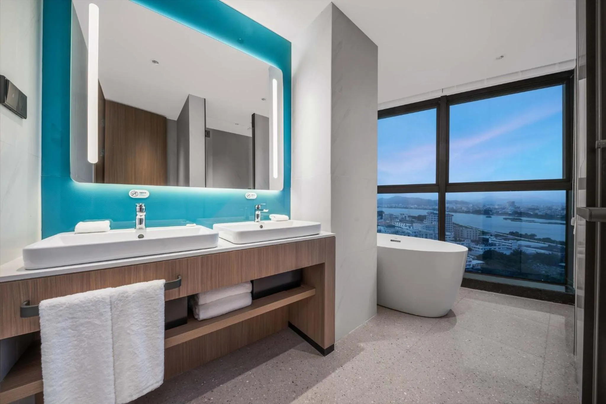 Bathroom in Holiday Inn Express Shantou Chenghai
