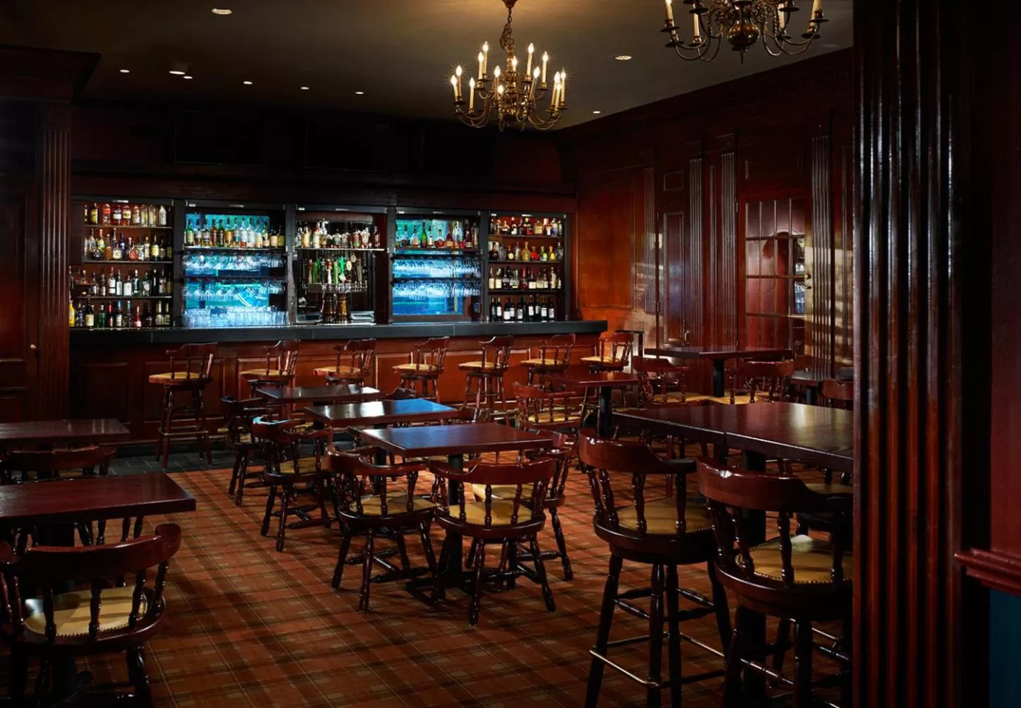 Restaurant/places to eat in Omni William Penn Hotel