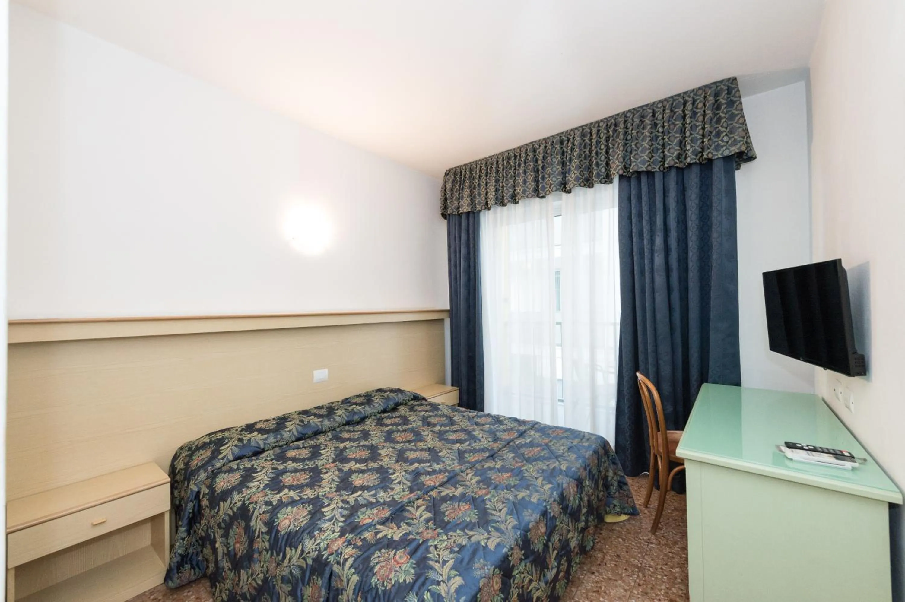 Bedroom, Bed in Hotel Primo