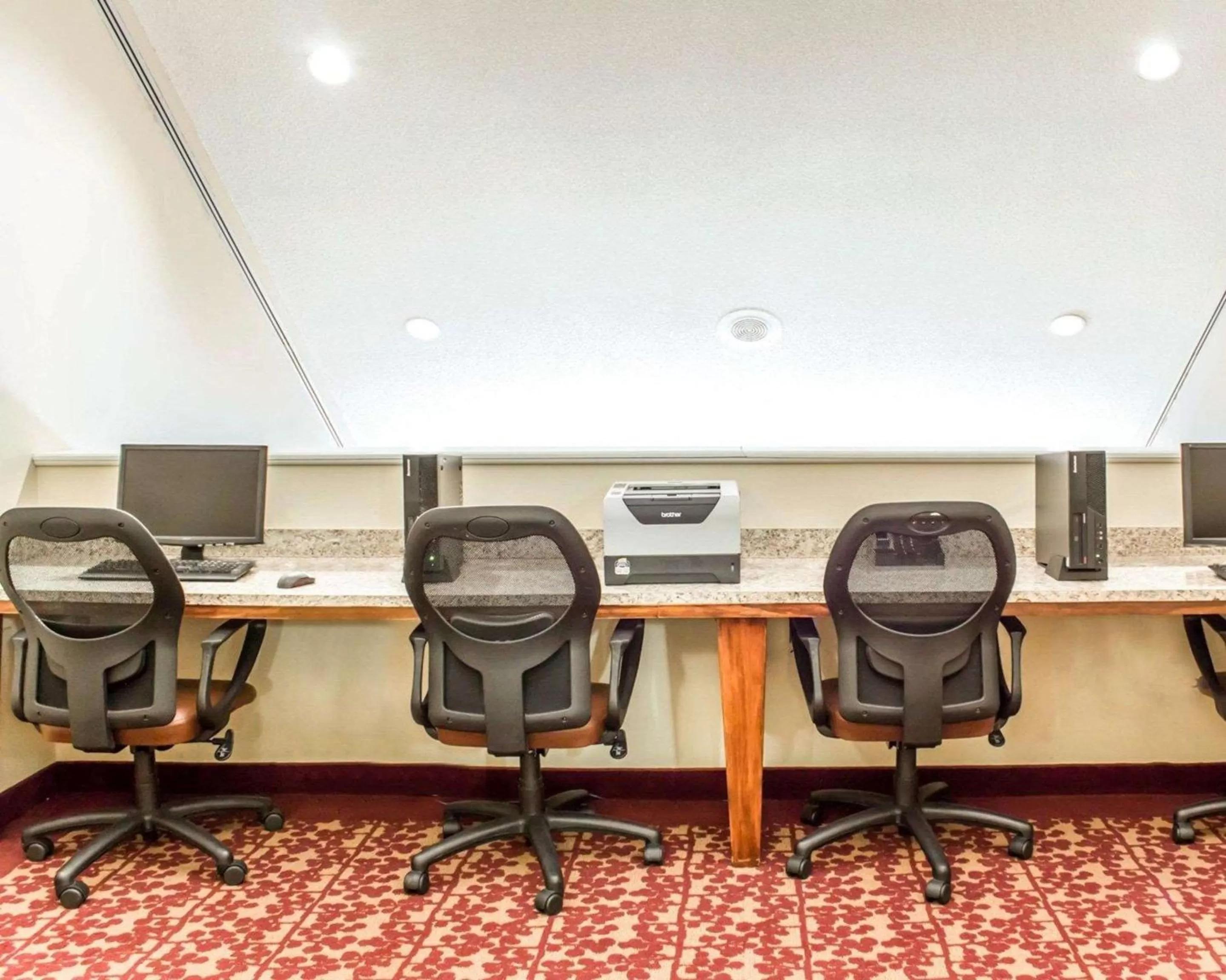 On site in Comfort Inn Fayetteville near Fort Bragg