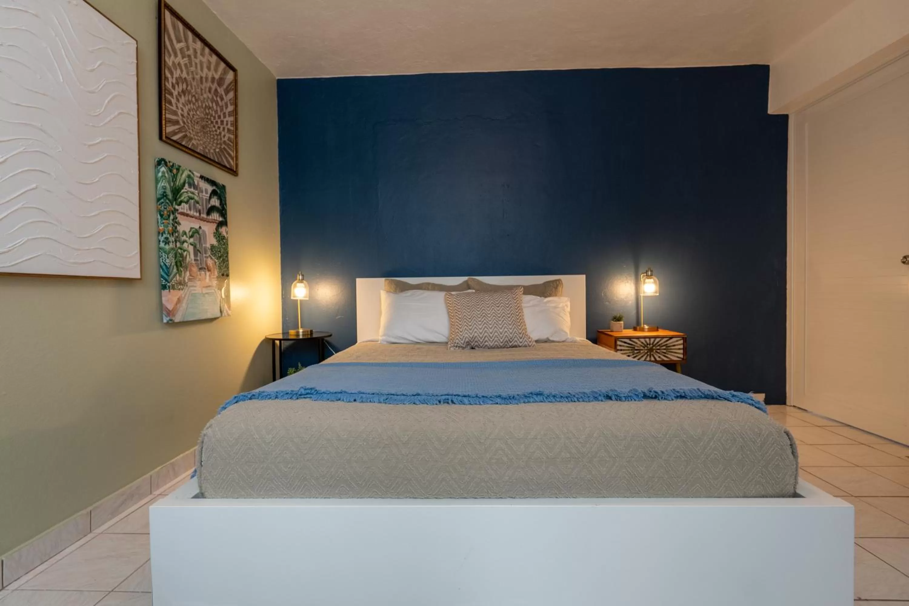 Bed in El Flamingo Beach Club