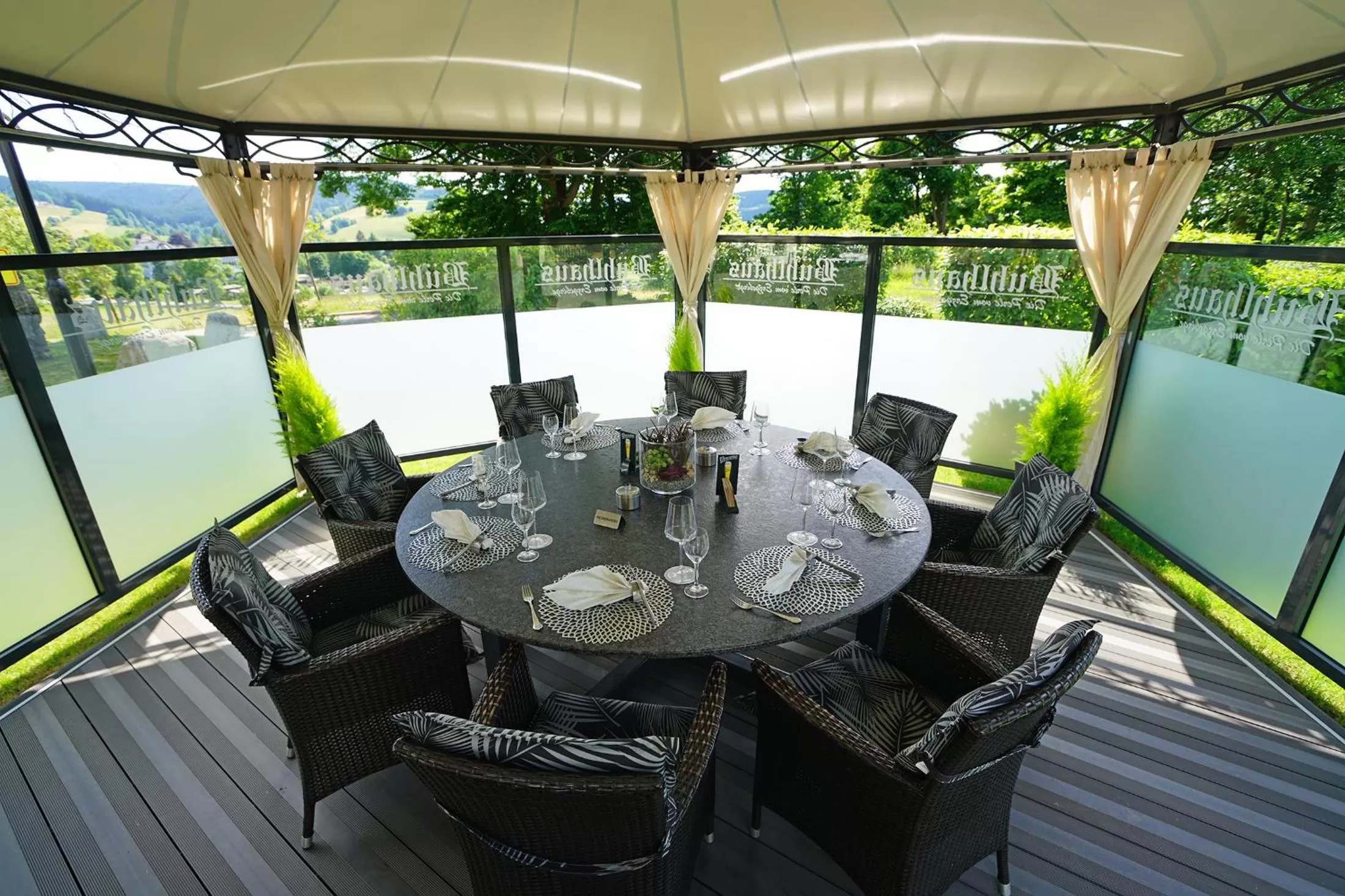 Restaurant/places to eat, Dining Area in Hotel und Restaurant Bühlhaus