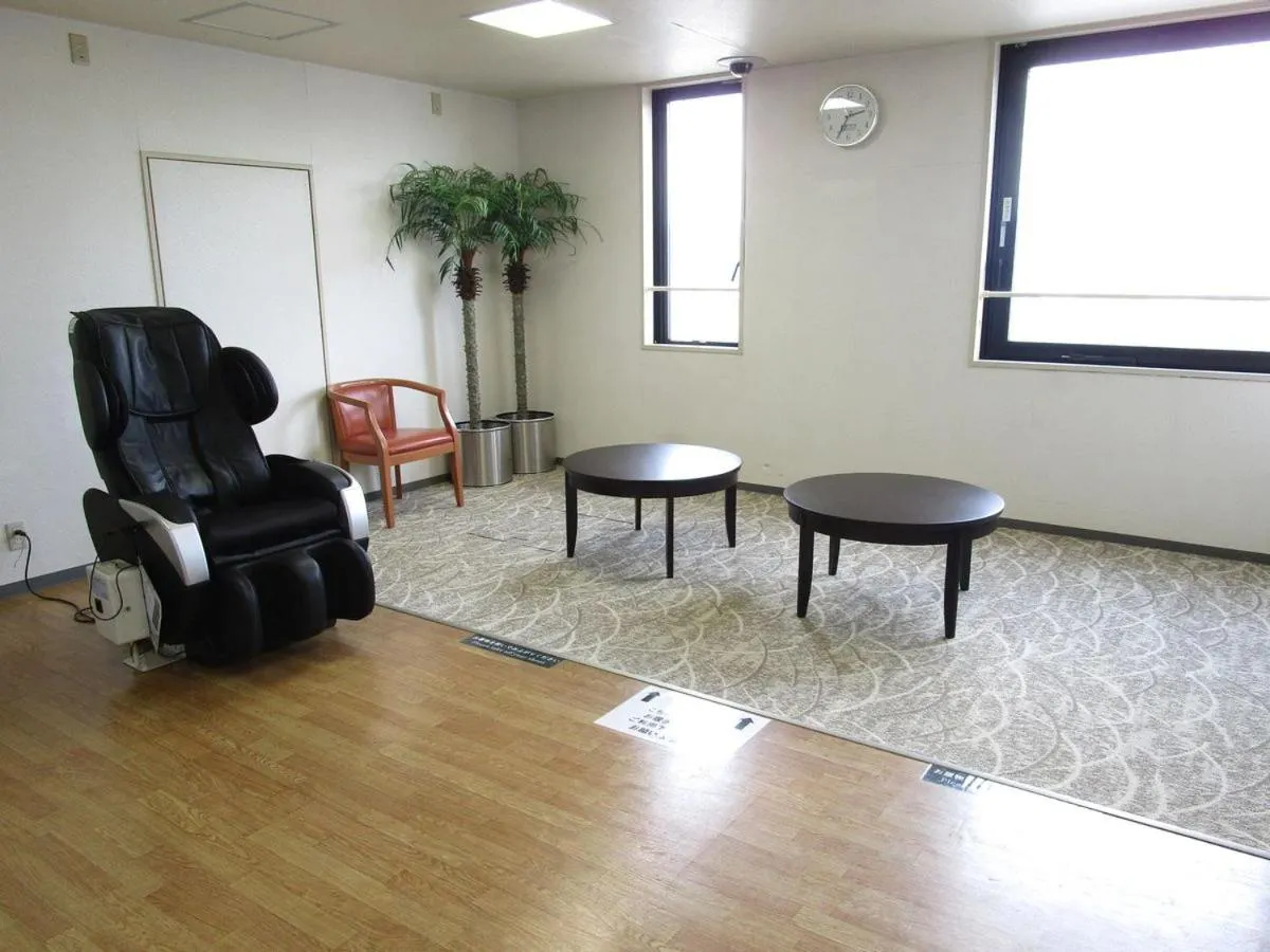 Massage in Annex Royal Hotel