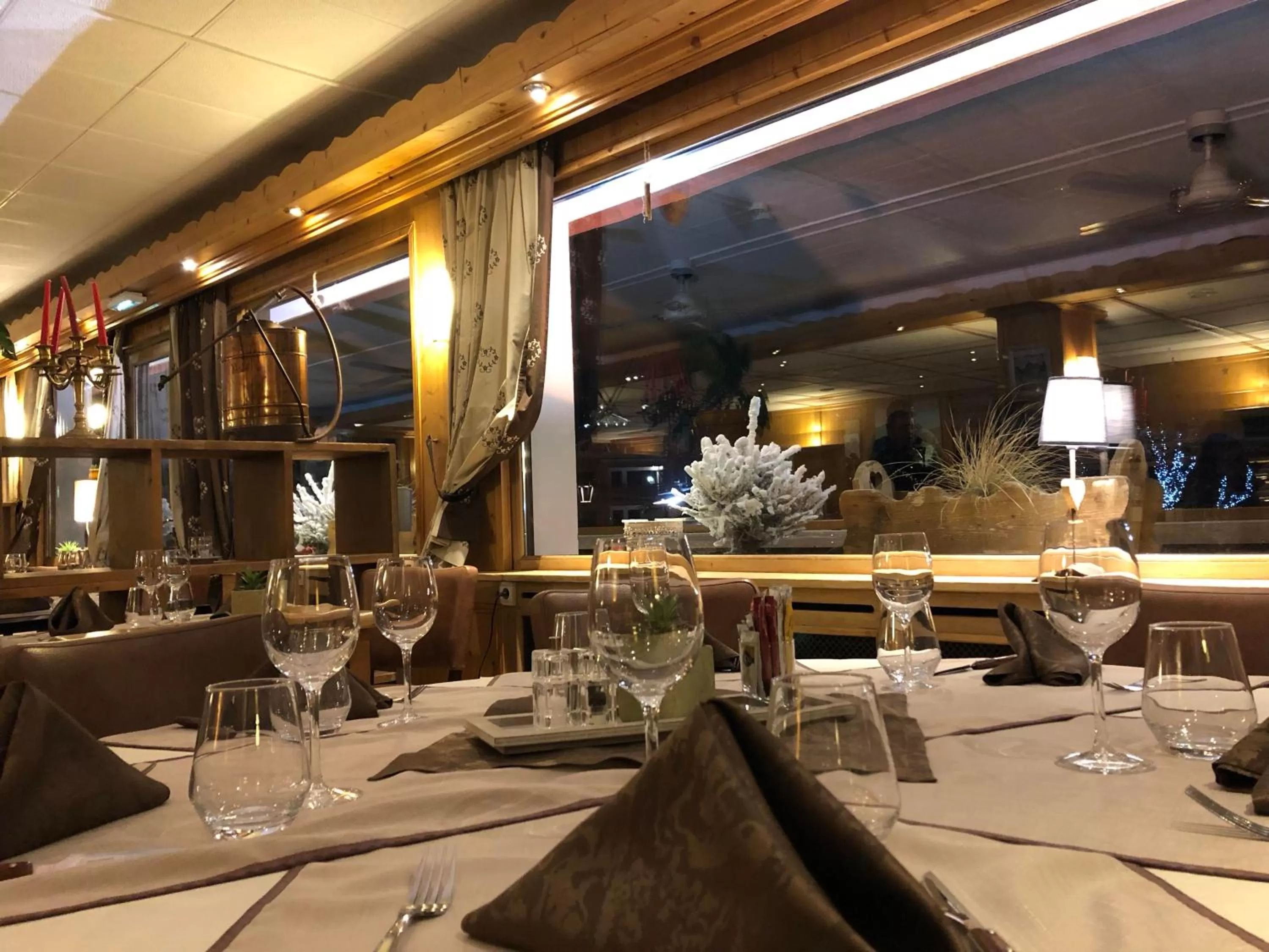 Restaurant/places to eat in Hôtel La Montagne