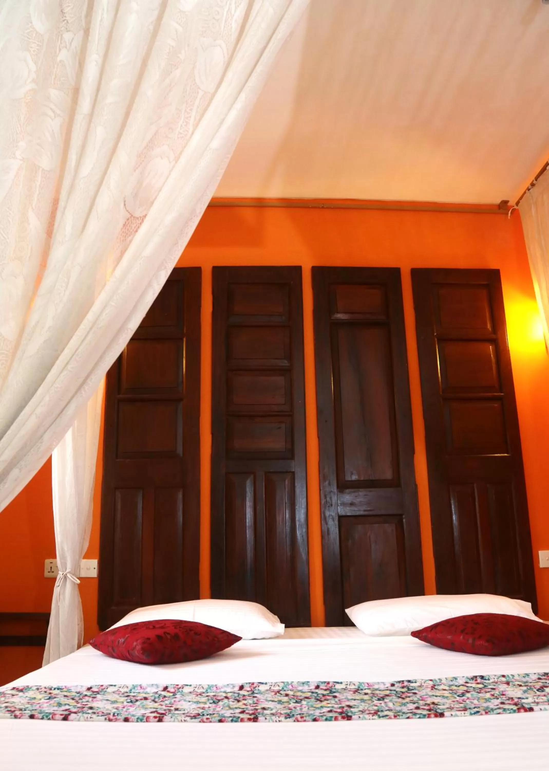 Bedroom, Bed in Villa Ceylon