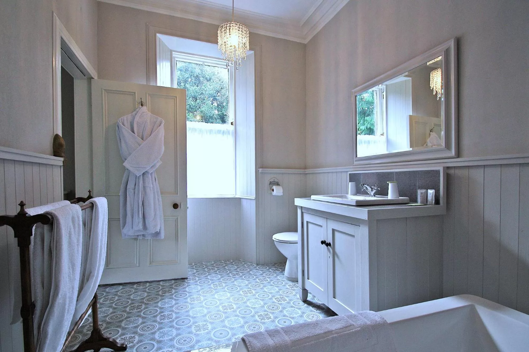 Property building in Isla Bank House