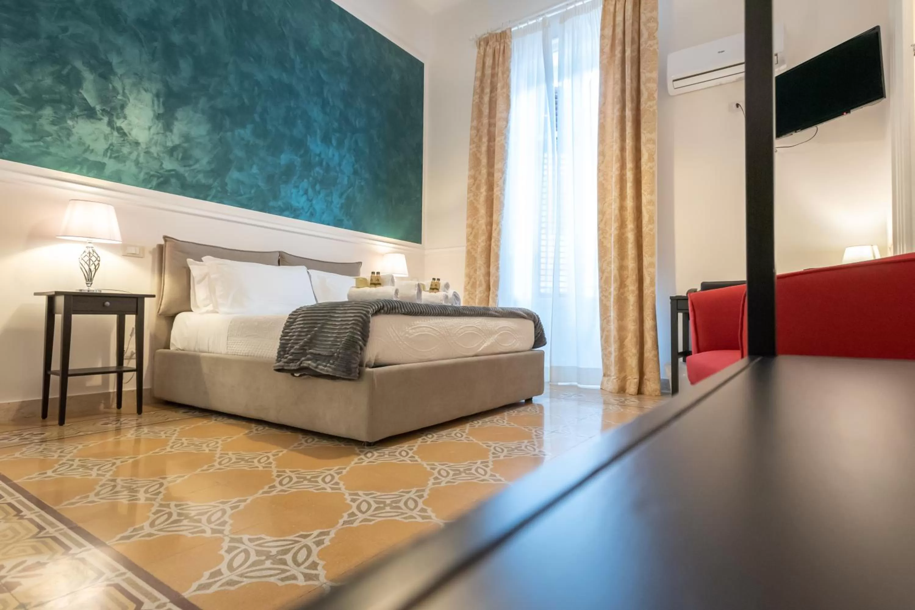 Photo of the whole room, Bed in Liberty Palace