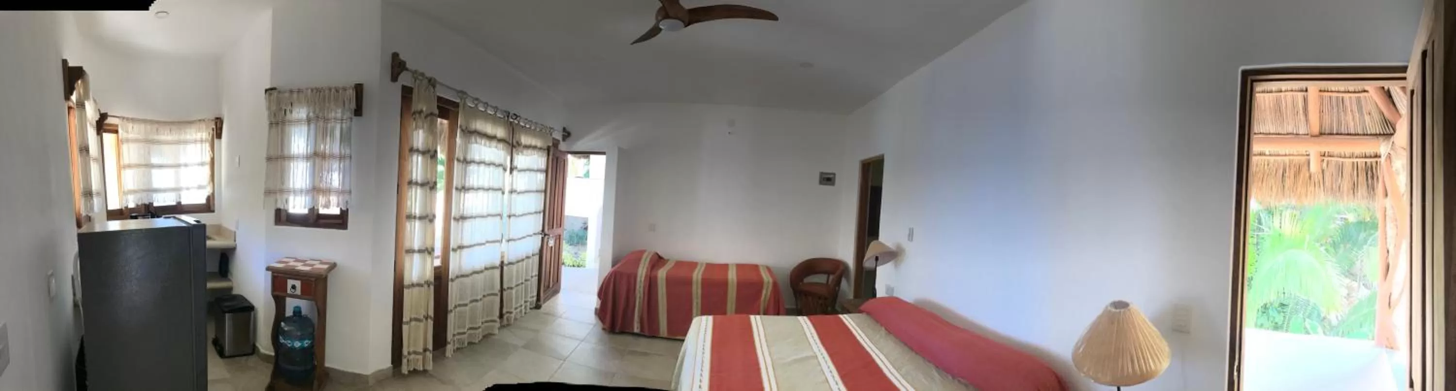 Photo of the whole room, Bed in Bungalows Lydia San Pancho