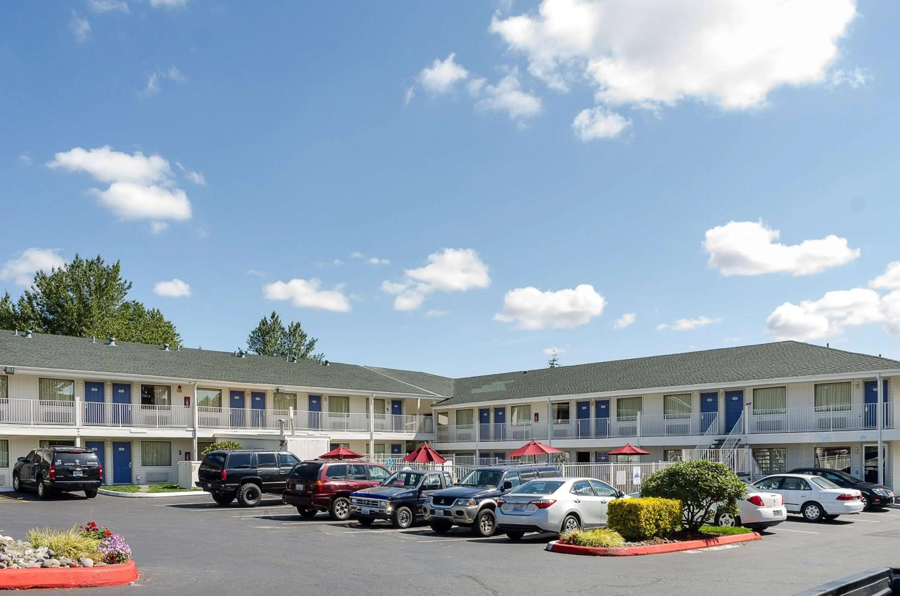 Property building in Motel 6-Tacoma, WA - South