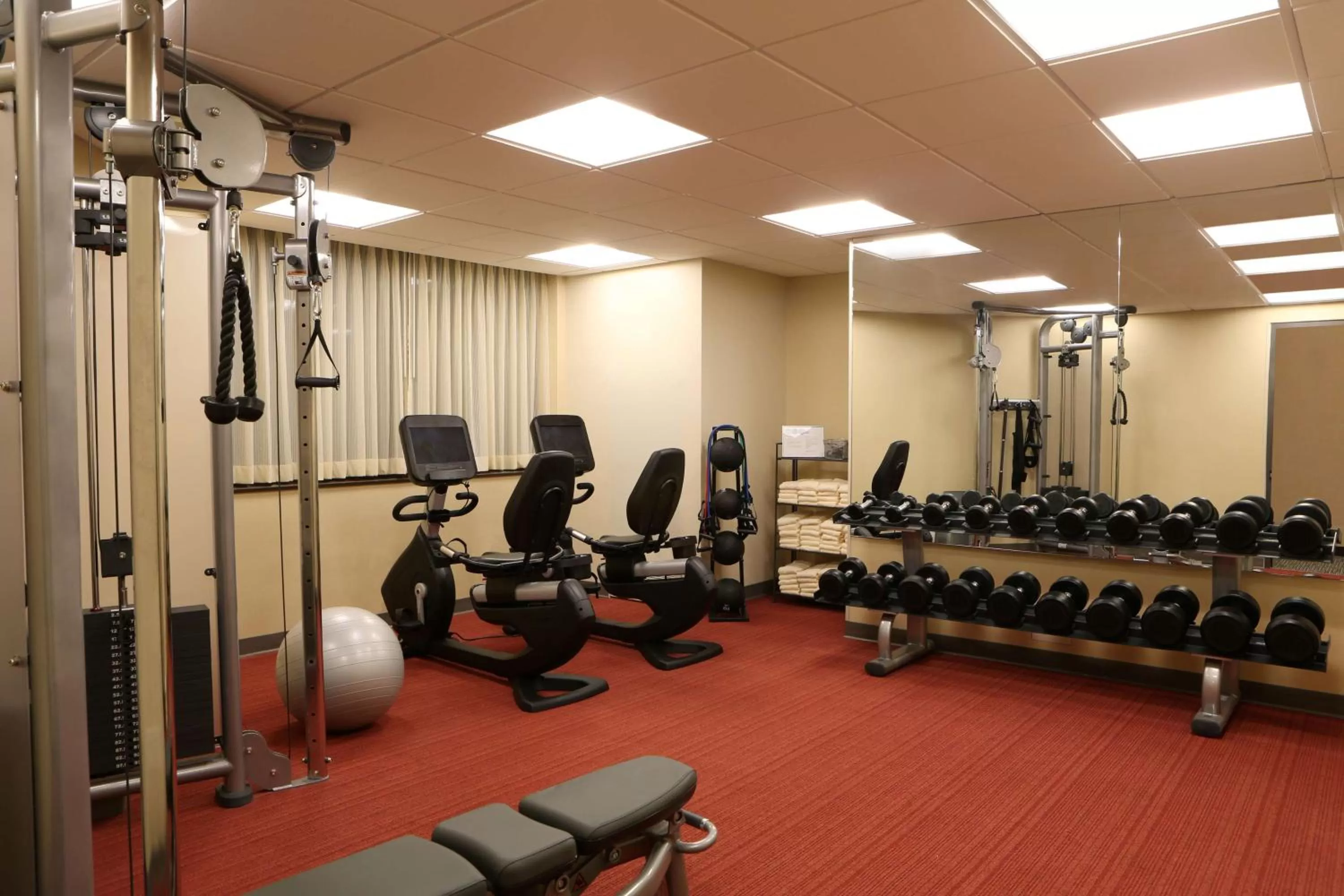 Fitness centre/facilities in Hyatt Place Flushing/LGA Airport