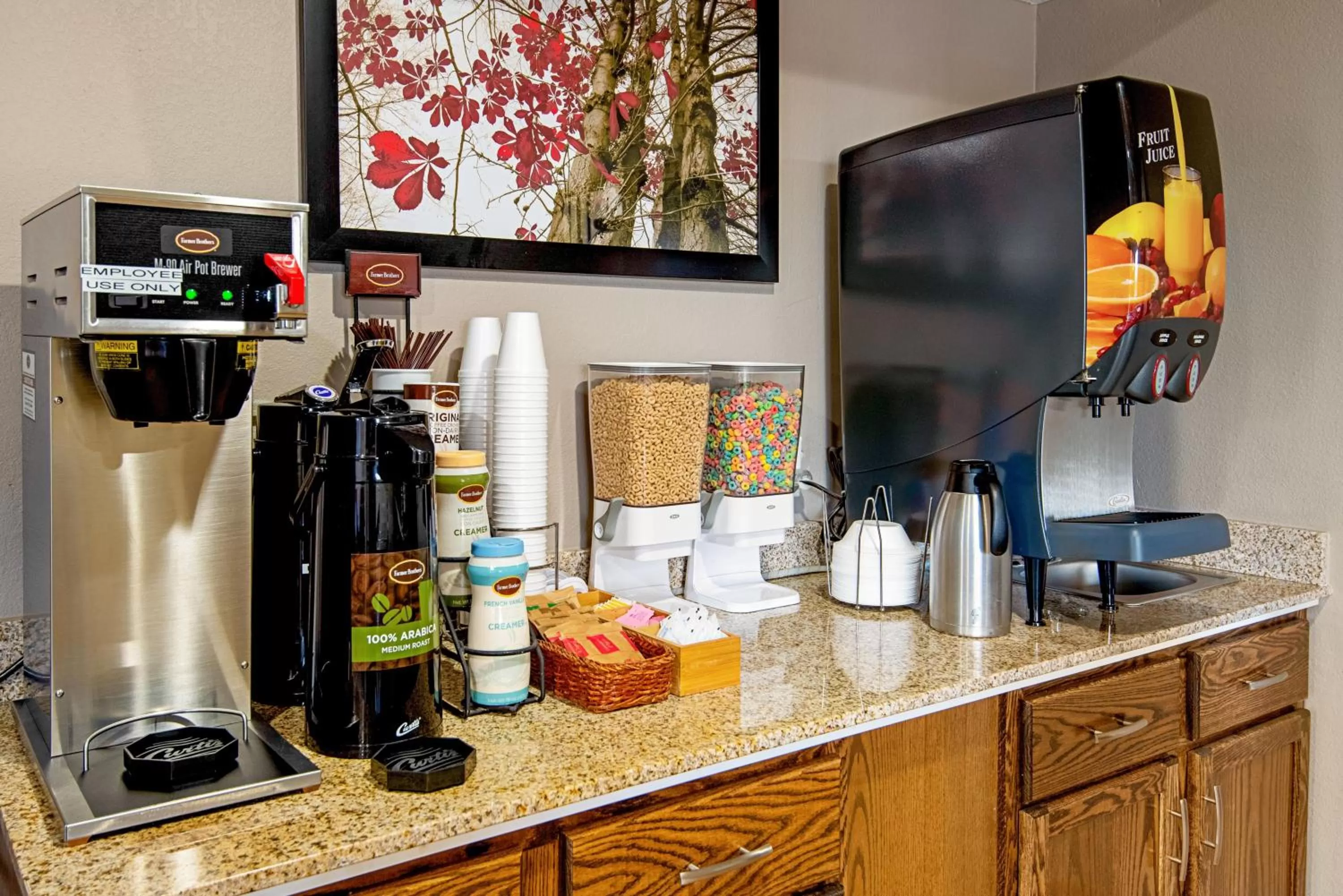 Breakfast in Red Roof Inn Cameron