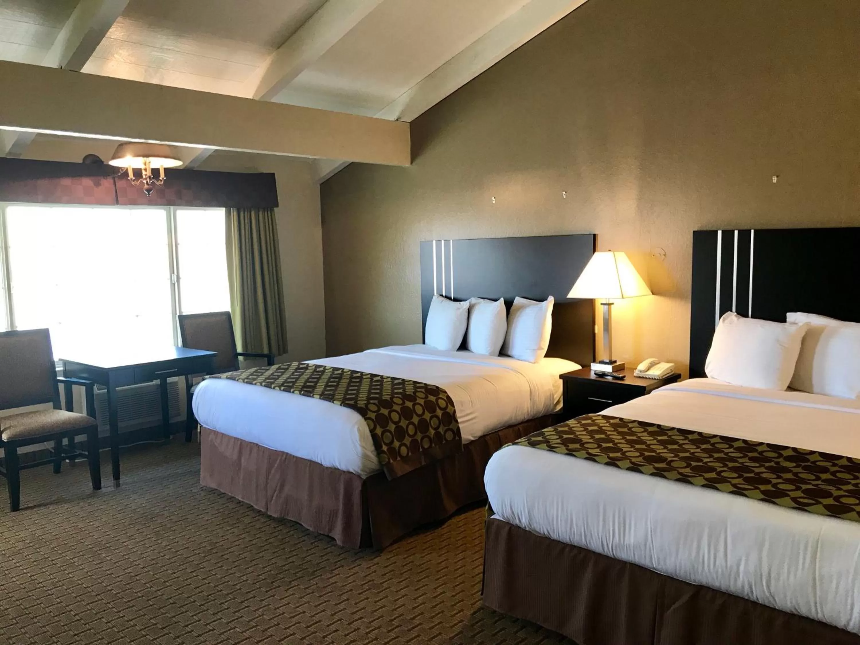 Deluxe Two Queen with View in Fireside Inn